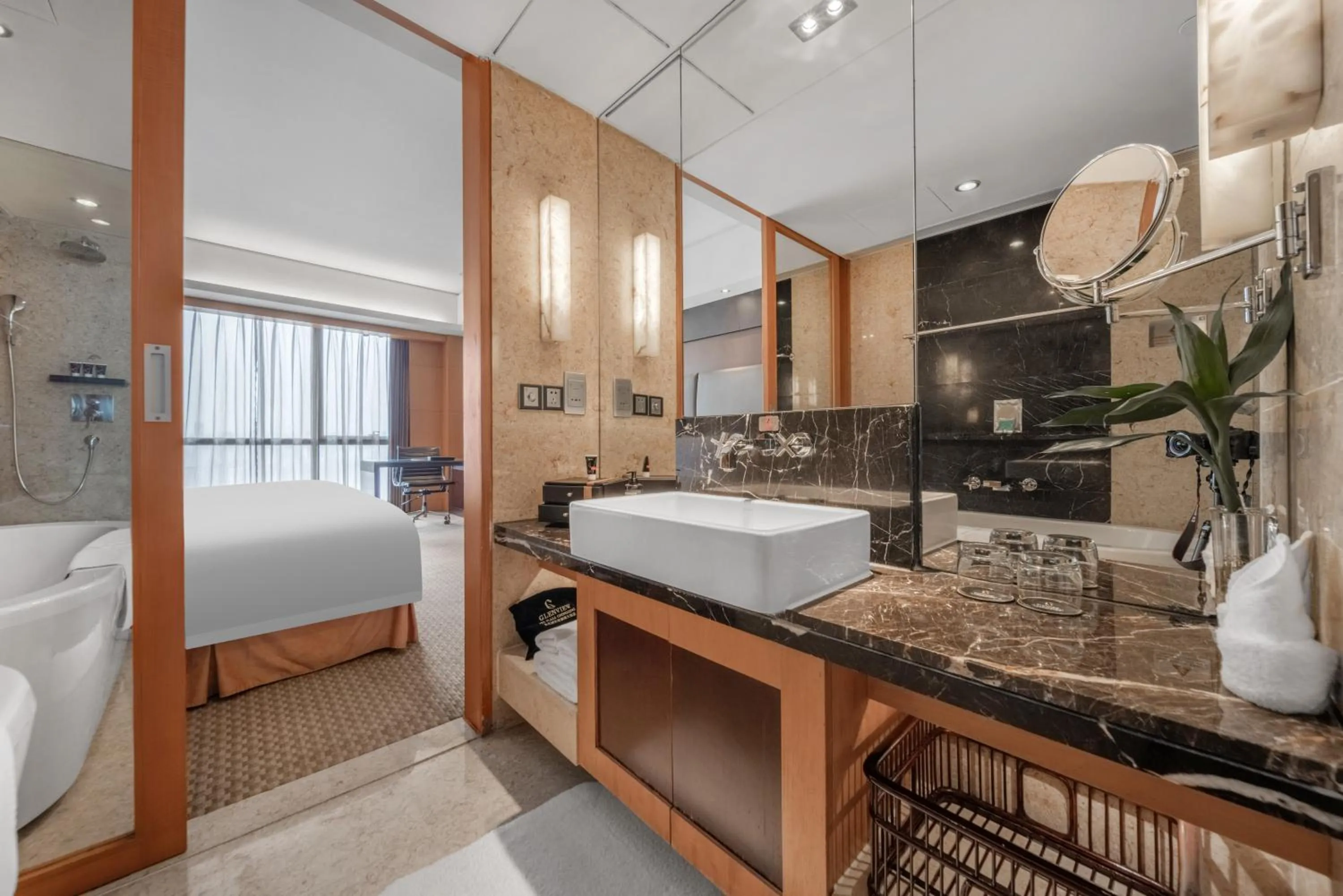 Bedroom, Bed in Glenview ITC Plaza Chongqing