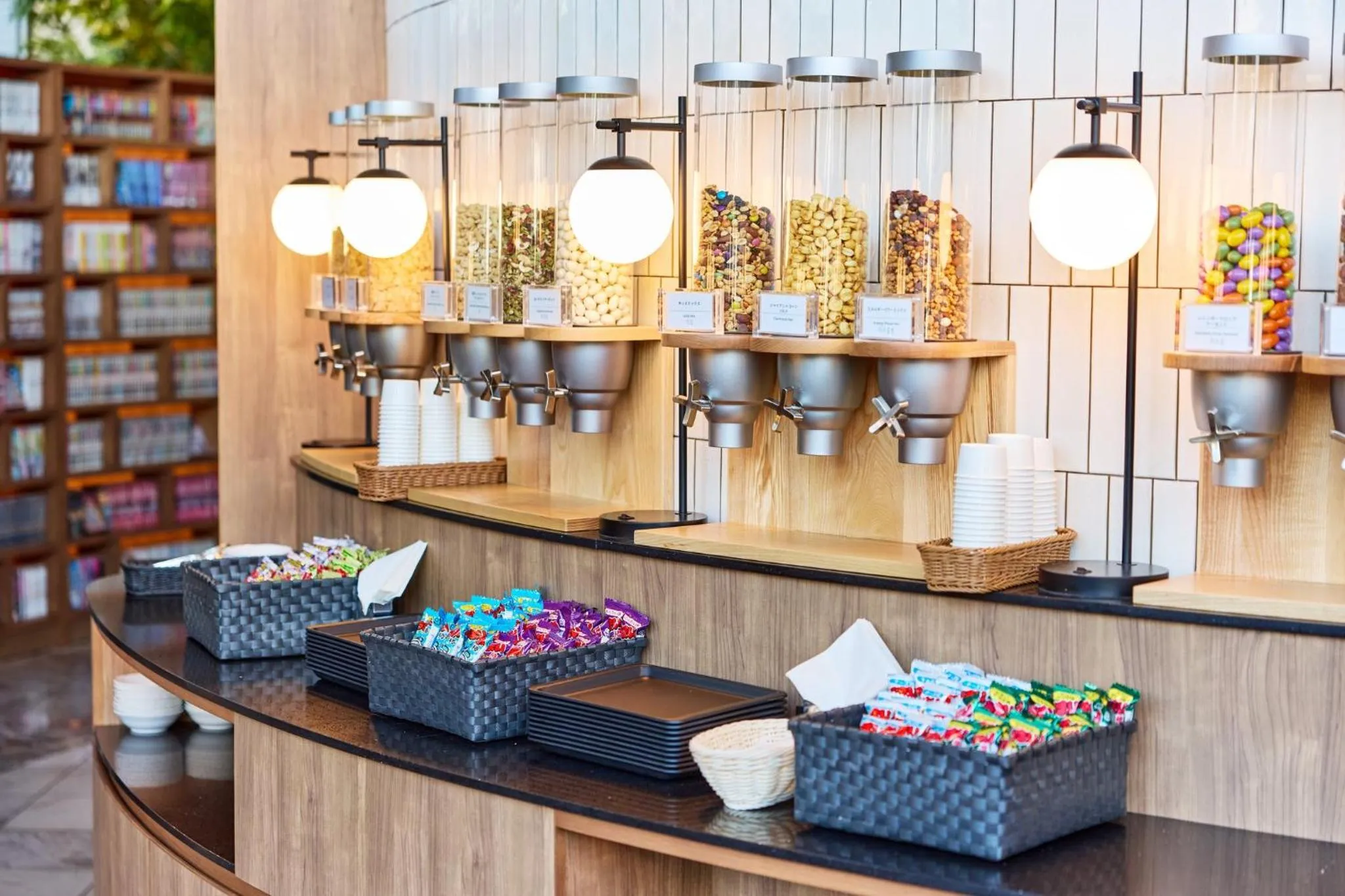 Restaurant/places to eat in ANA Holiday Inn Tokyo Bay by IHG