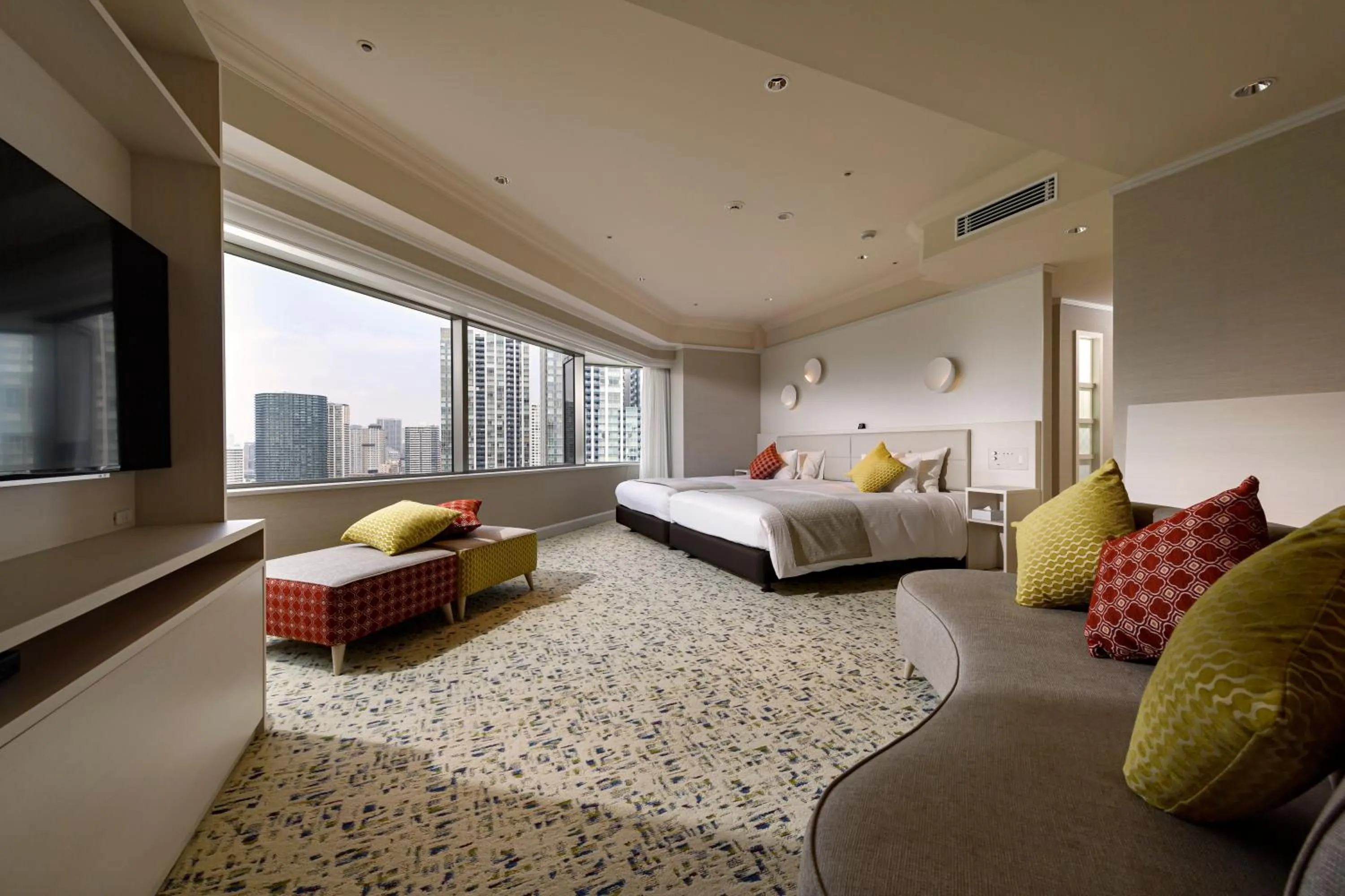 Photo of the whole room in Dai-ichi Hotel Tokyo Seafort