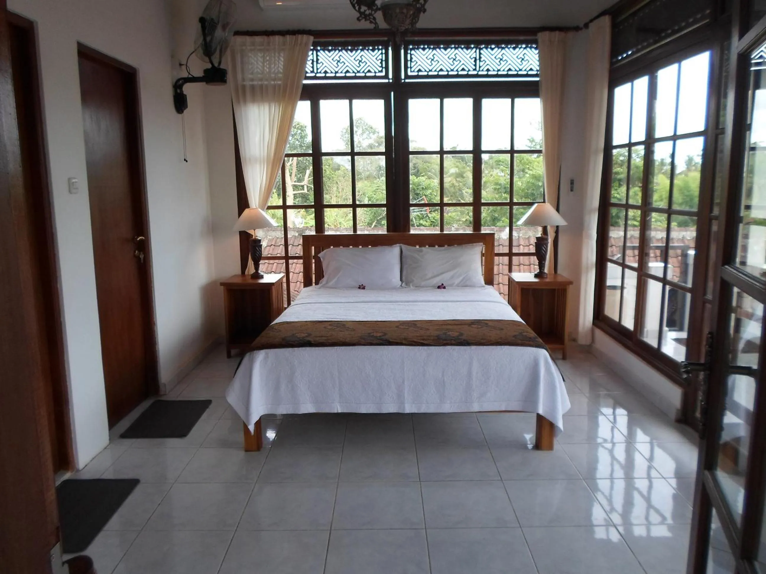 Bedroom, Bed in Lily Lane Villas