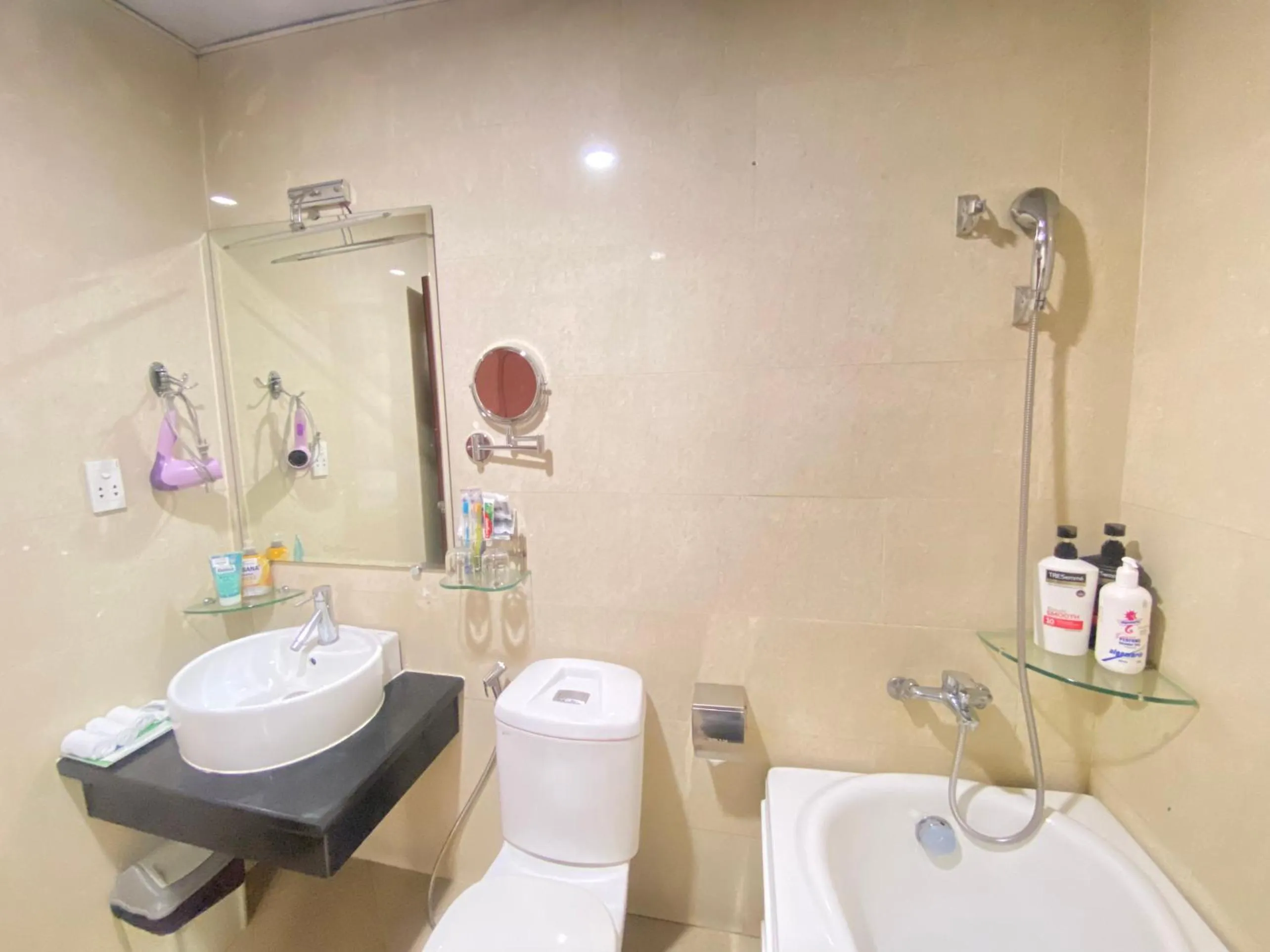 A25 Hotel - 13 Bùi Thị Xuân