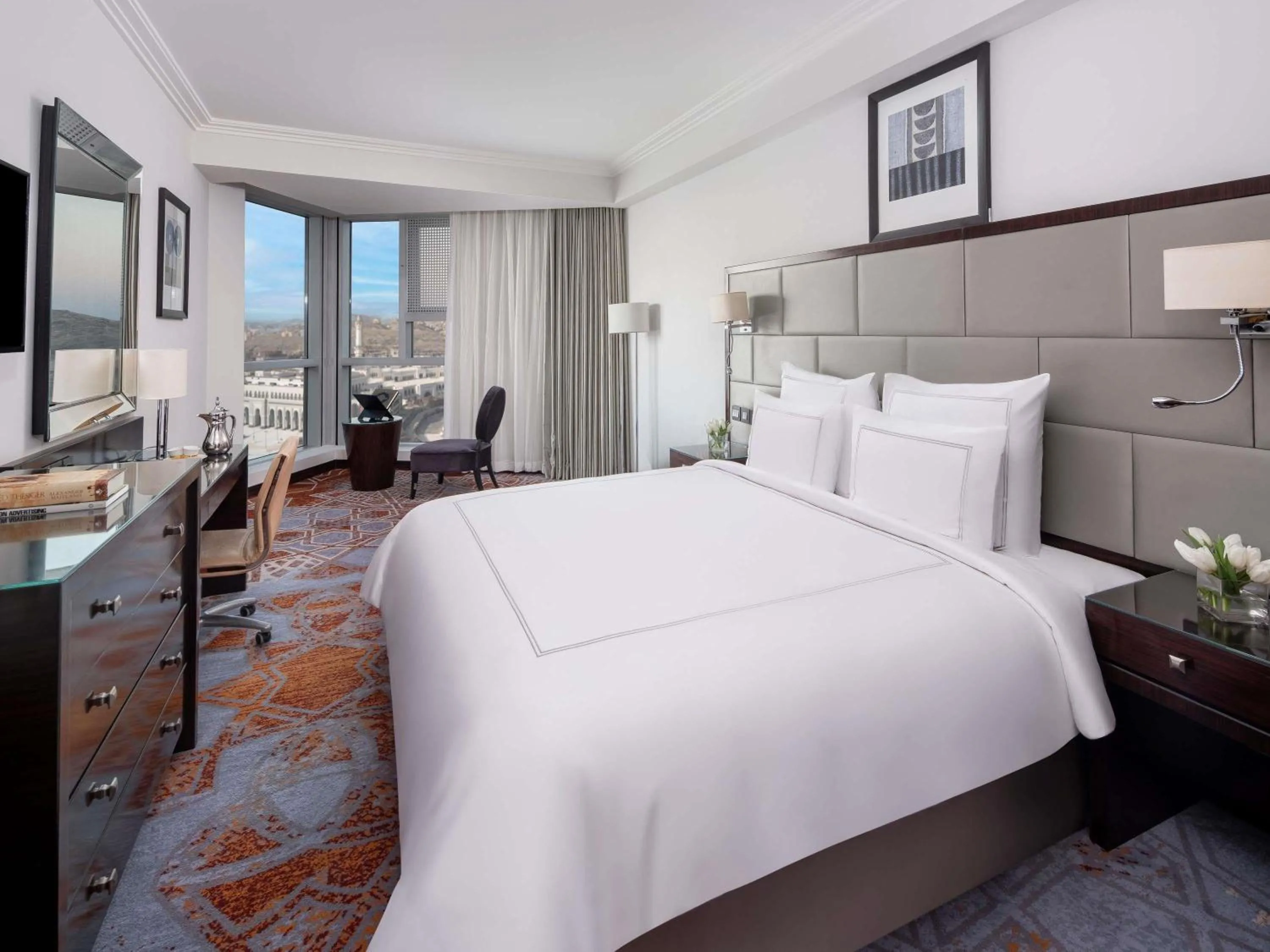 Junior Suite with City View in Swissotel Makkah