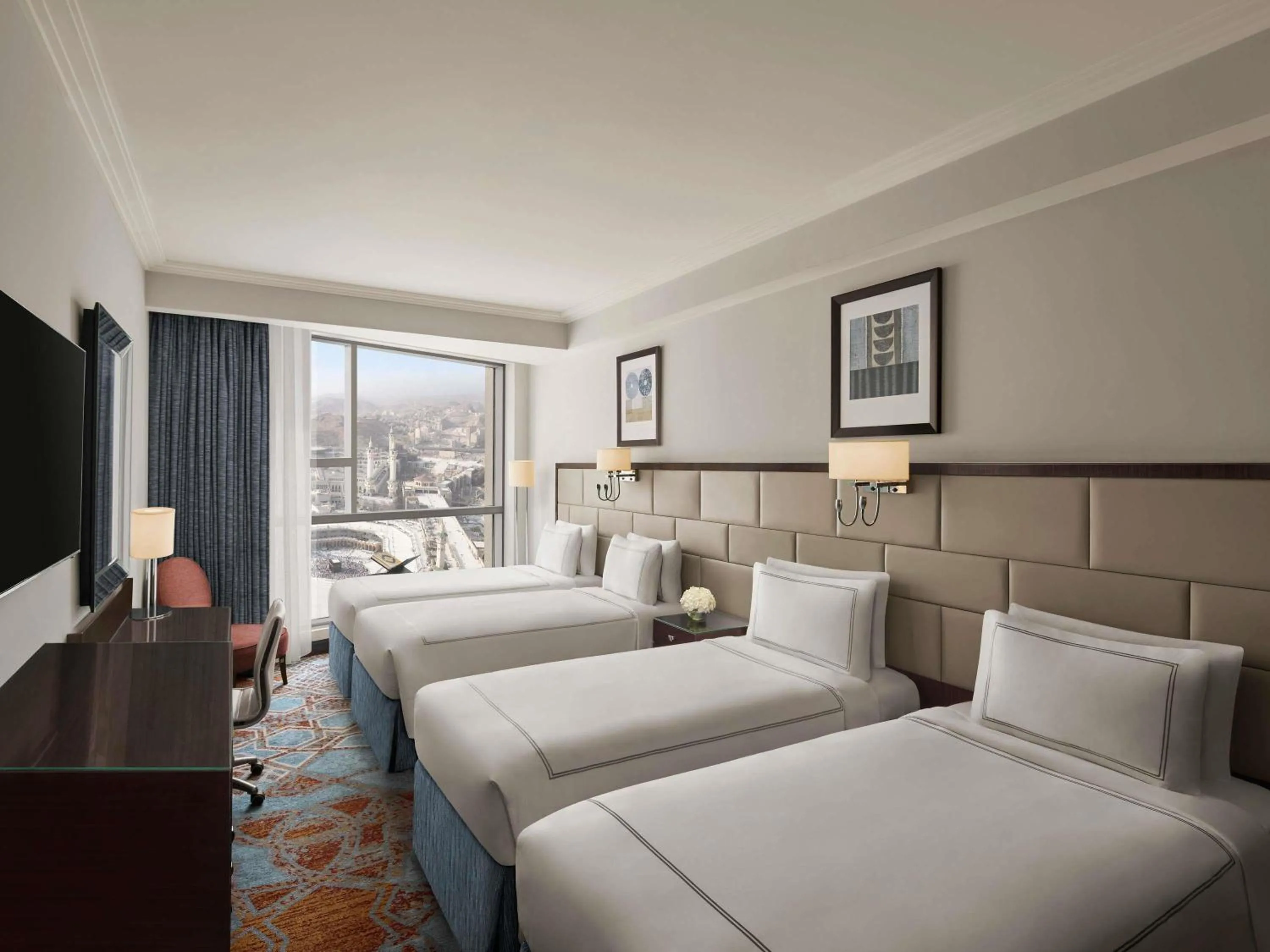 Bedroom, Bed in Swissotel Makkah