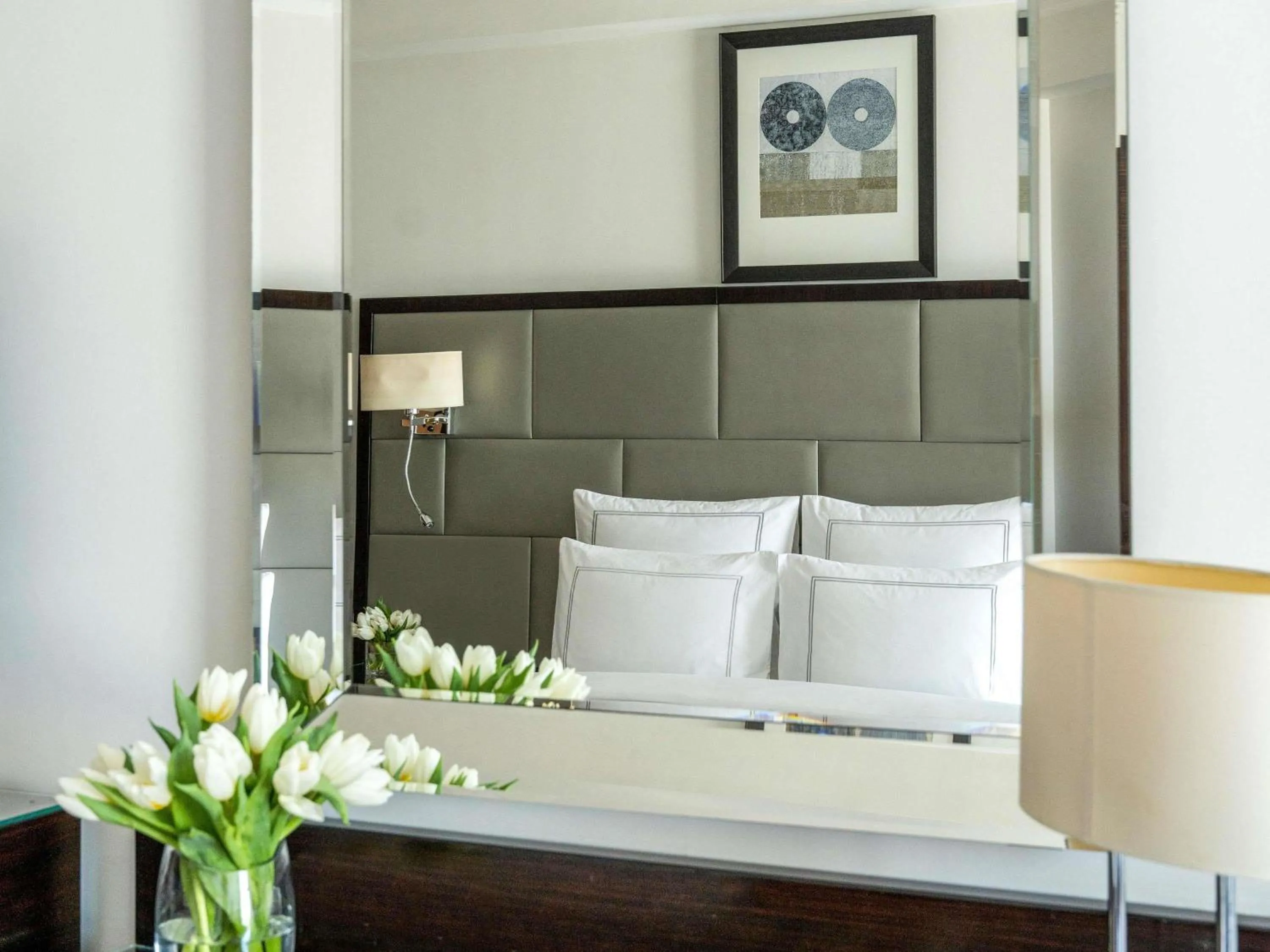 Bedroom in Swissotel Makkah