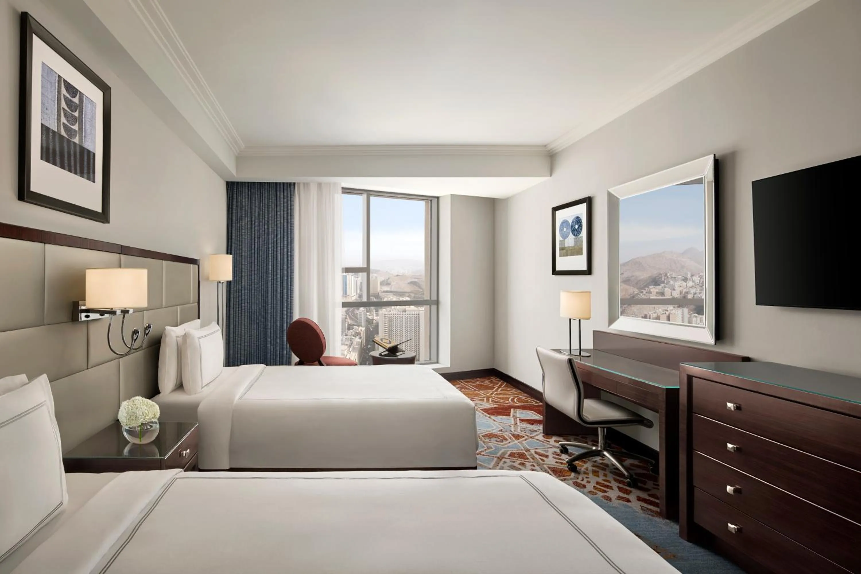 Bed in Swissotel Makkah