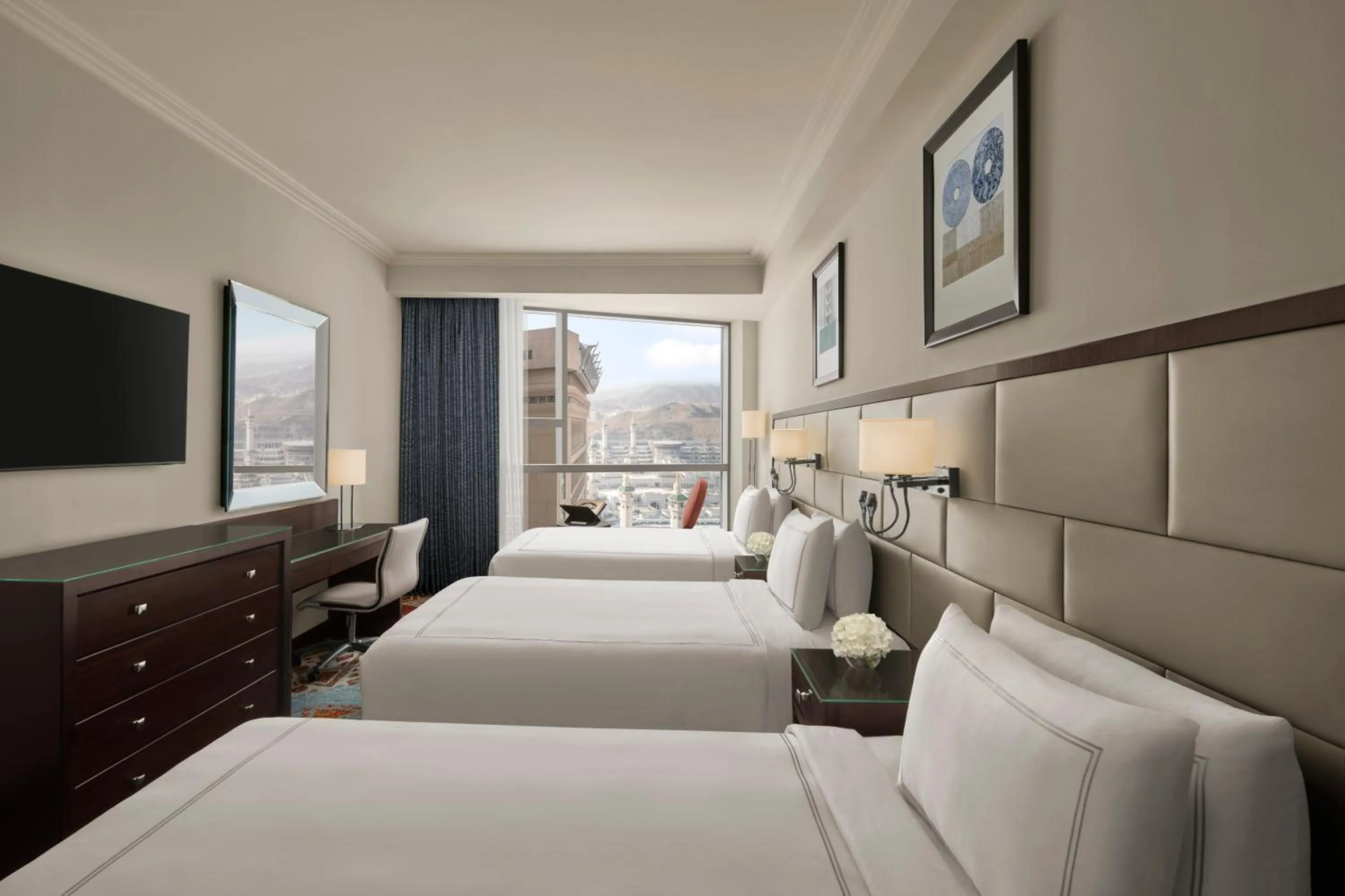 Bed in Swissotel Makkah