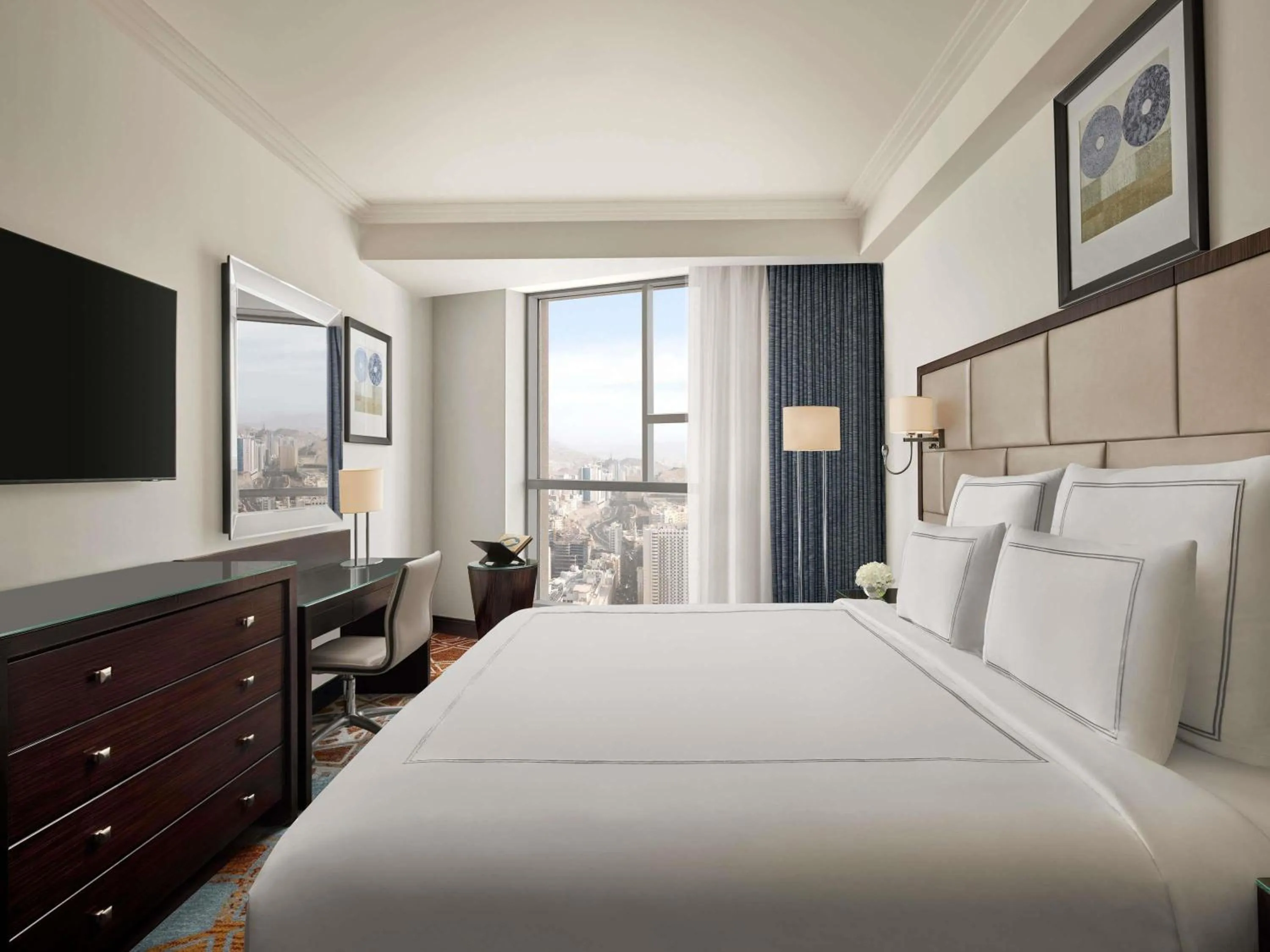 Bedroom, Bed in Swissotel Makkah