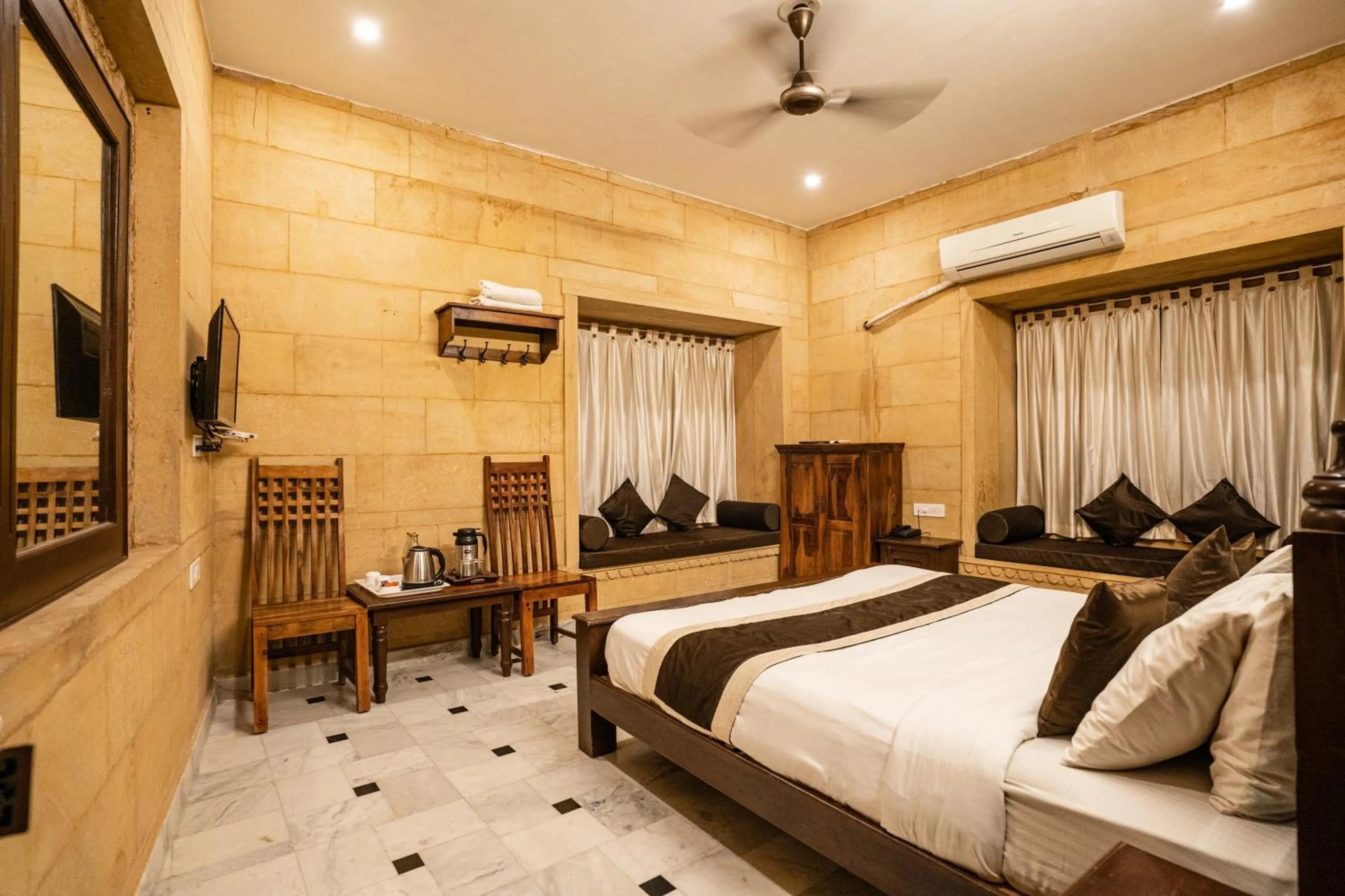 Photo of the whole room, Bed in Hotel Royal Villa Jaisalmer