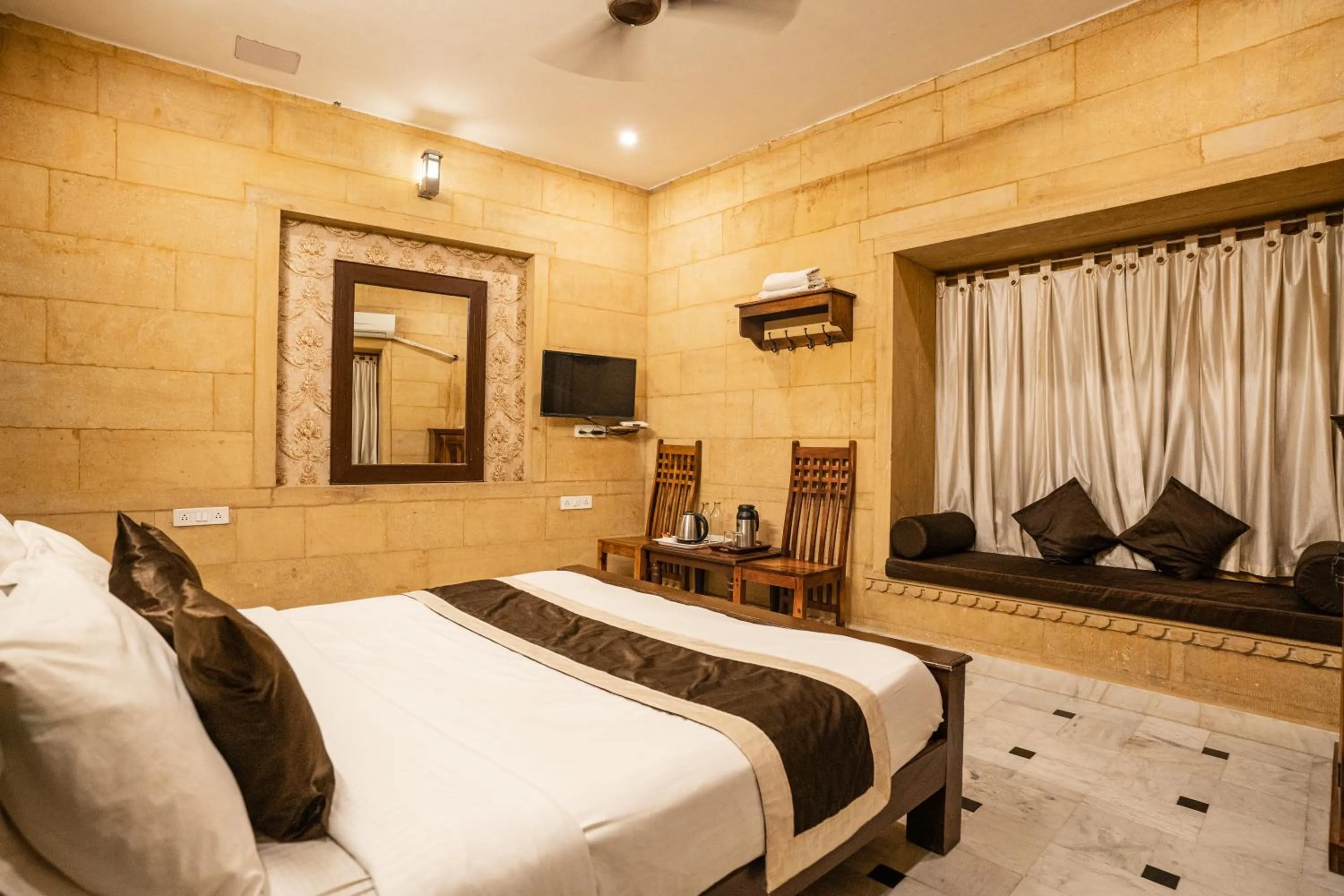 Bedroom, Bed in Hotel Royal Villa Jaisalmer