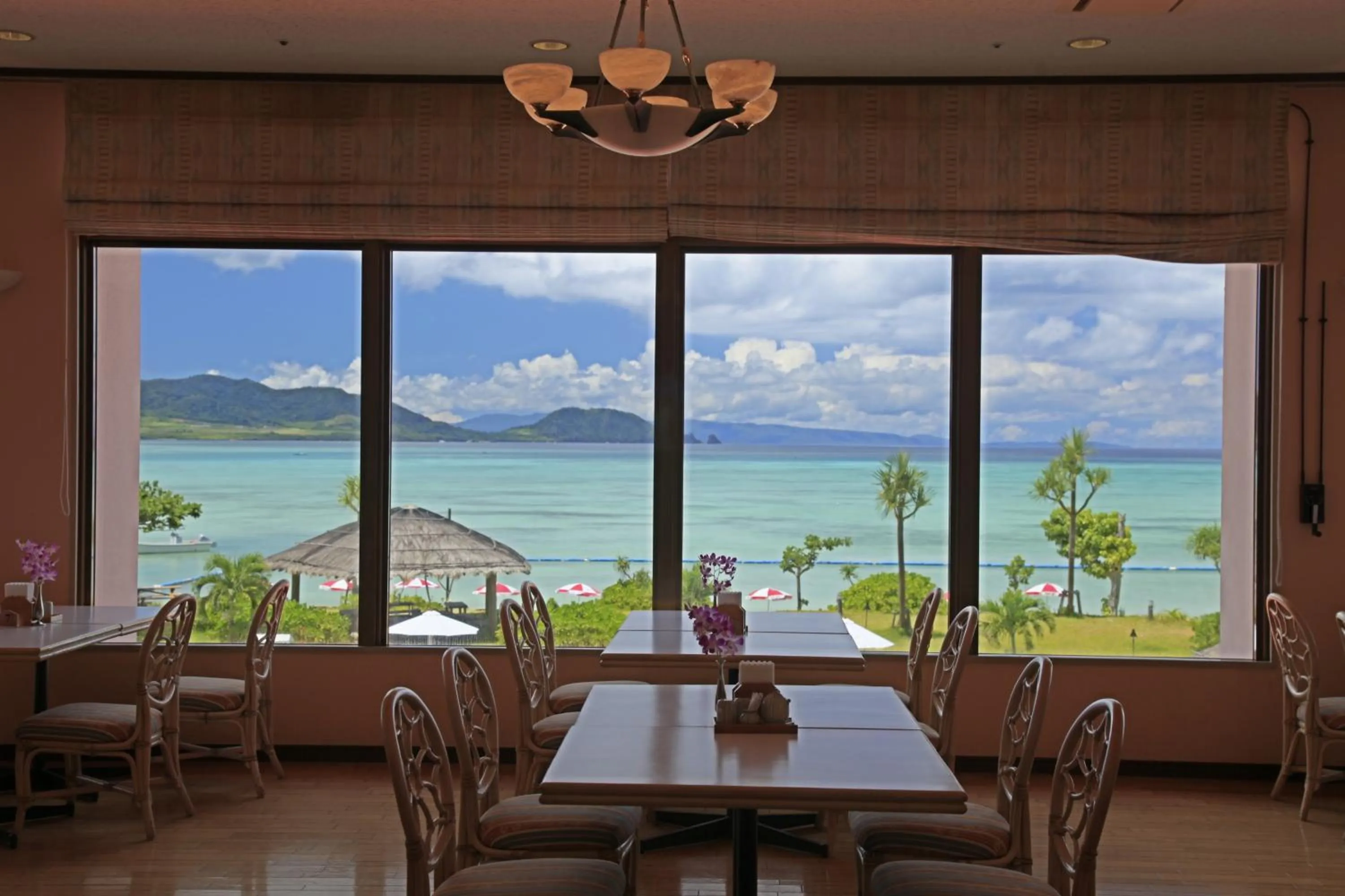 Restaurant/places to eat in Ishigaki Seaside Hotel