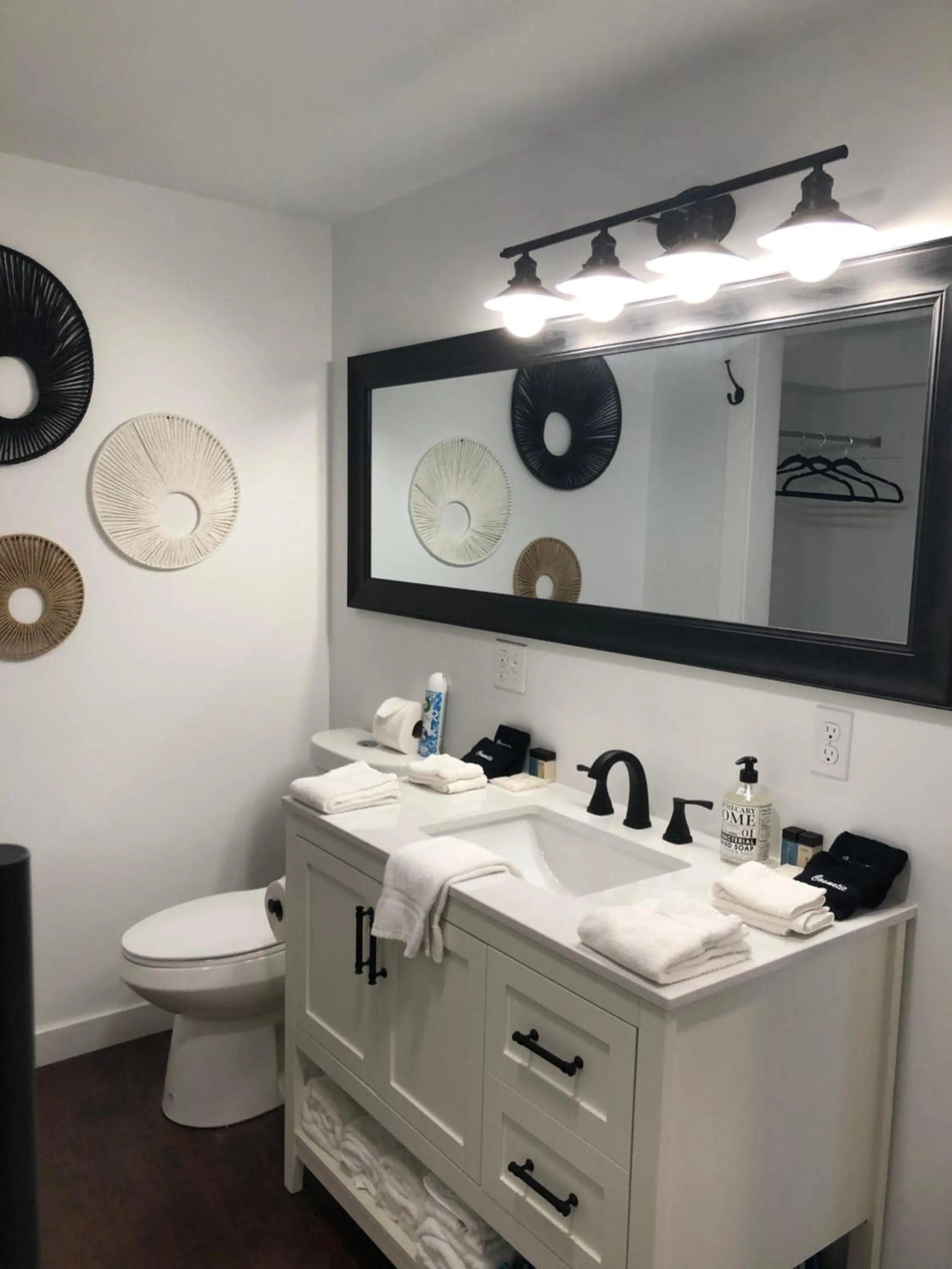 18 Vine Inn & Carriage House