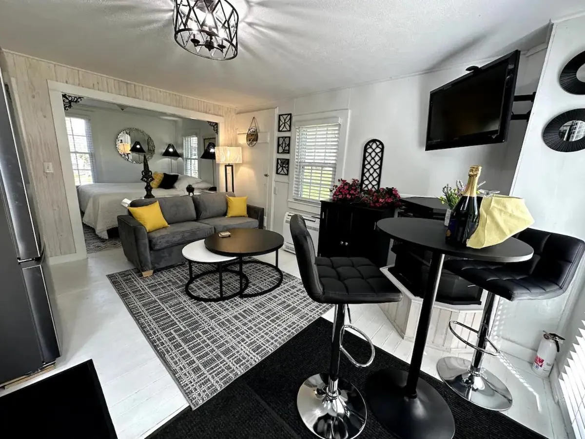 18 Vine Inn & Carriage House