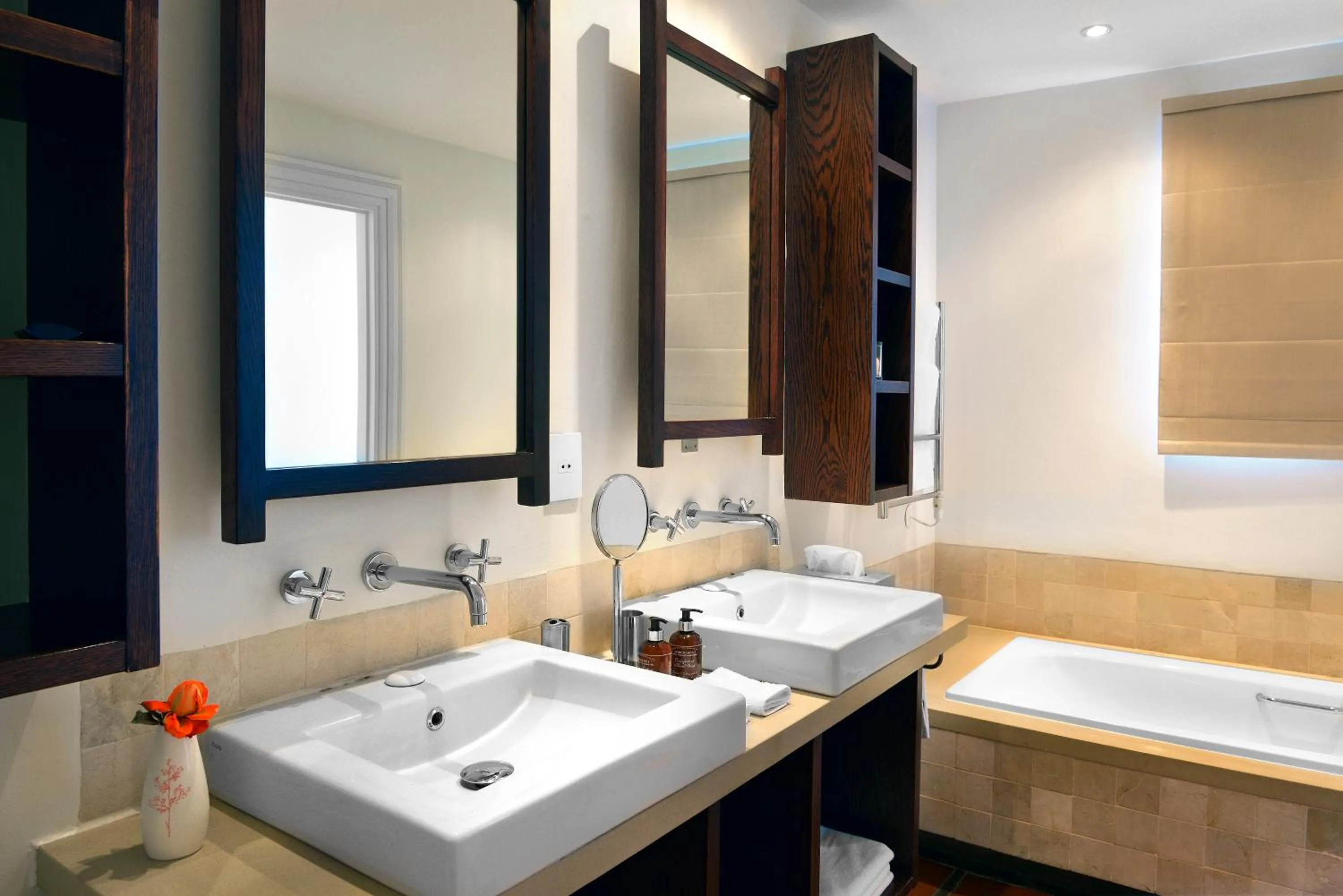 Bathroom in Holden Manz Country House