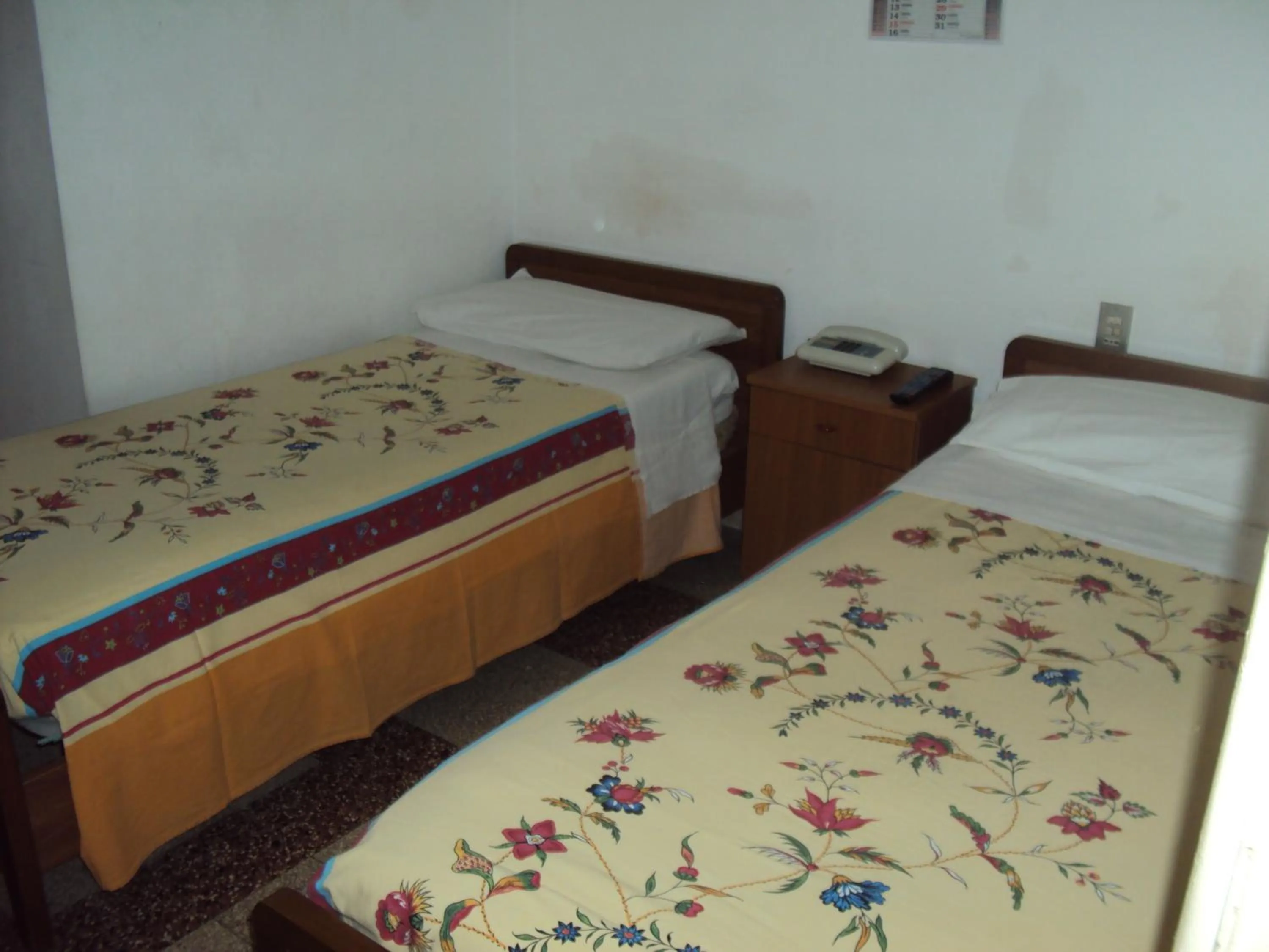 Photo of the whole room, Bed in Hotel Mirage