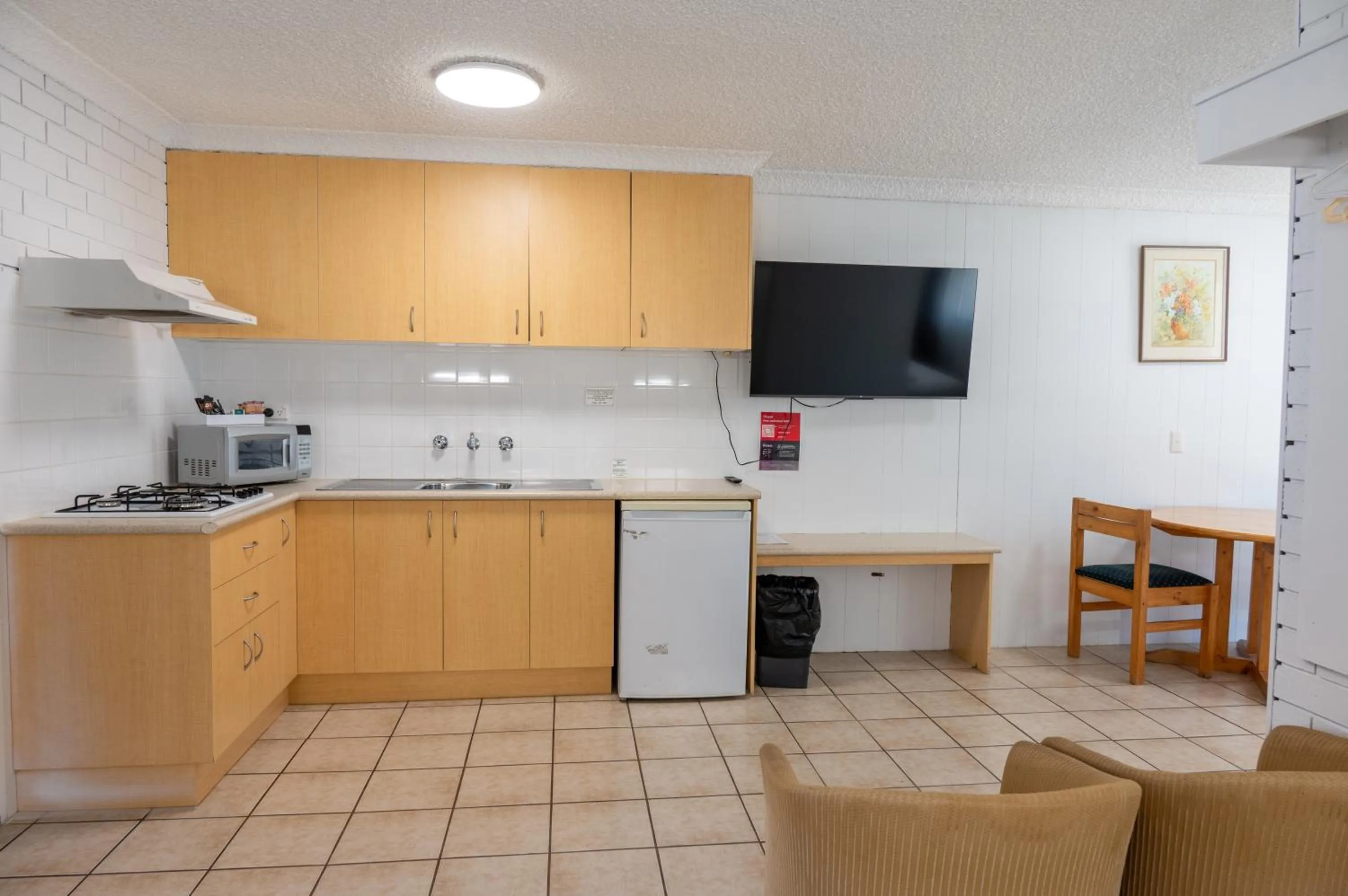 TV and multimedia in Tumut Valley Motel Pet Friendly