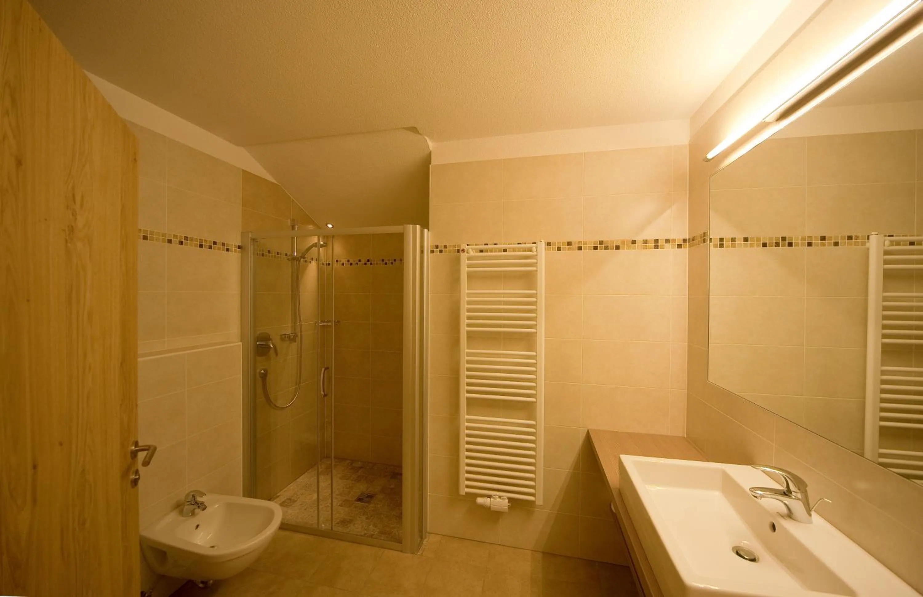 Shower in Hotel Foestlerhof