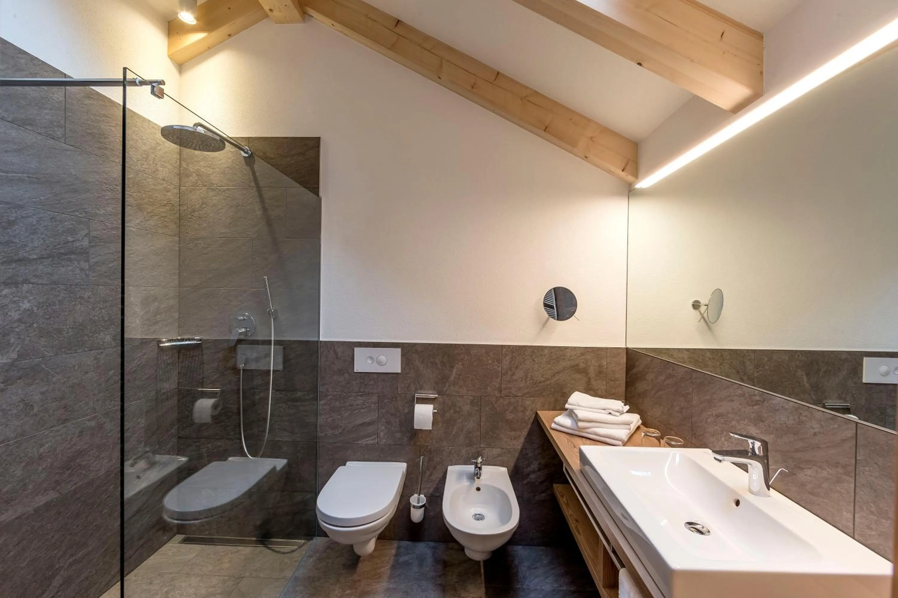 Shower in Hotel Foestlerhof