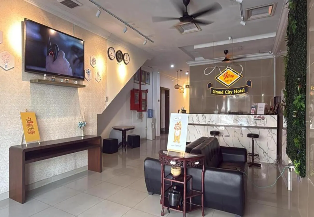 Lobby or reception in Grand City Hotel Kuantan