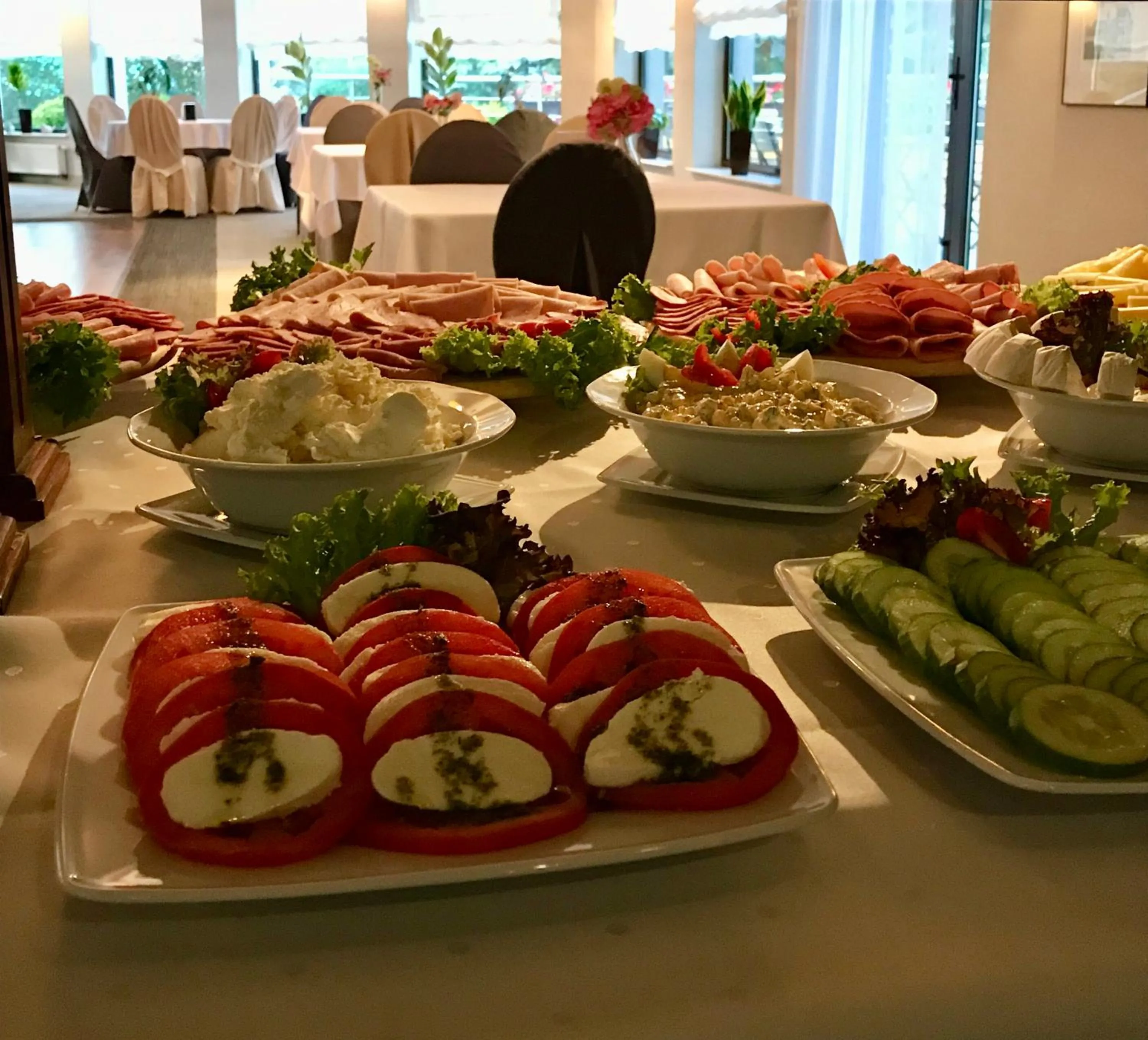 Buffet breakfast in Hotel Camping Malta