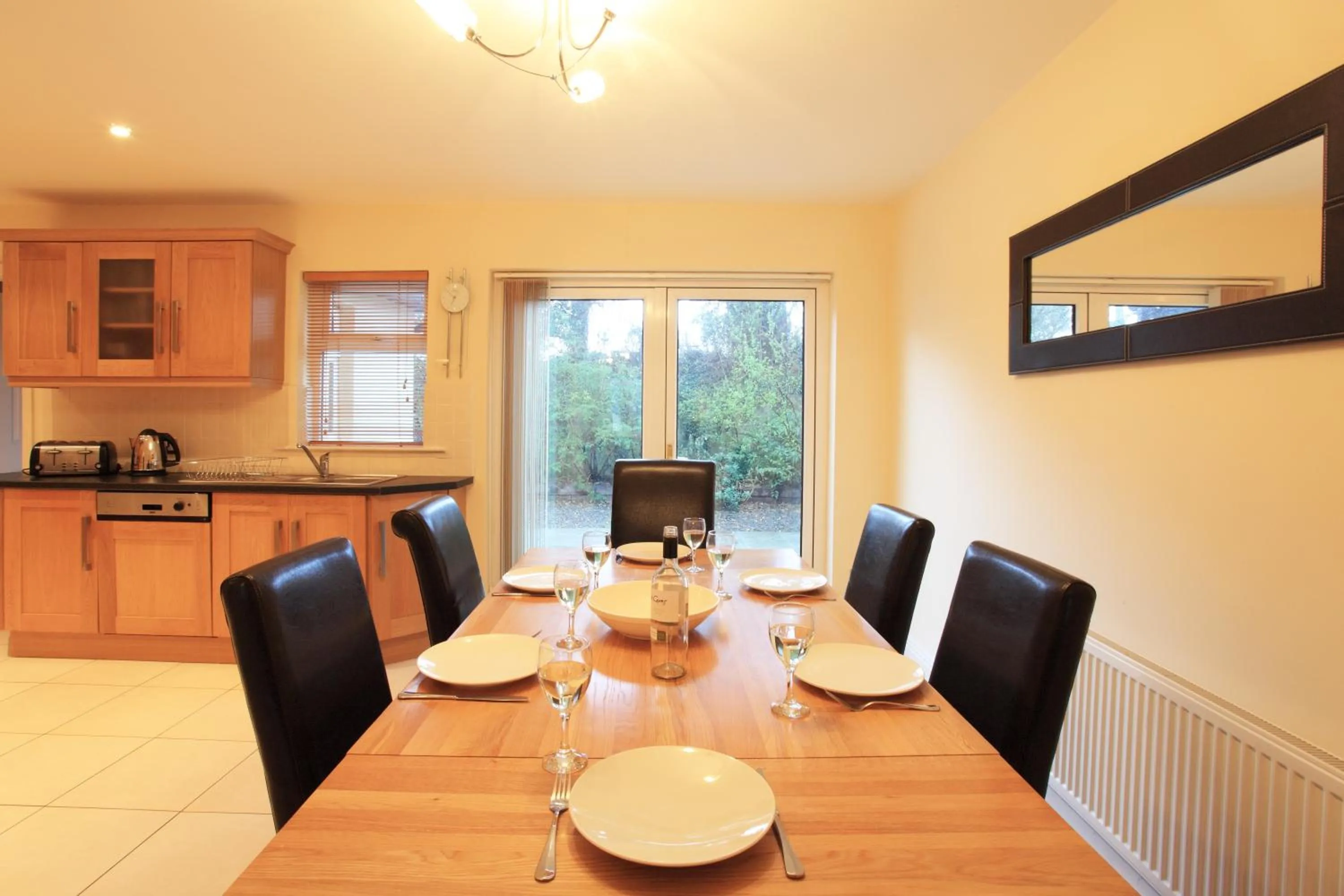 Dining area in O'Donnabhain's