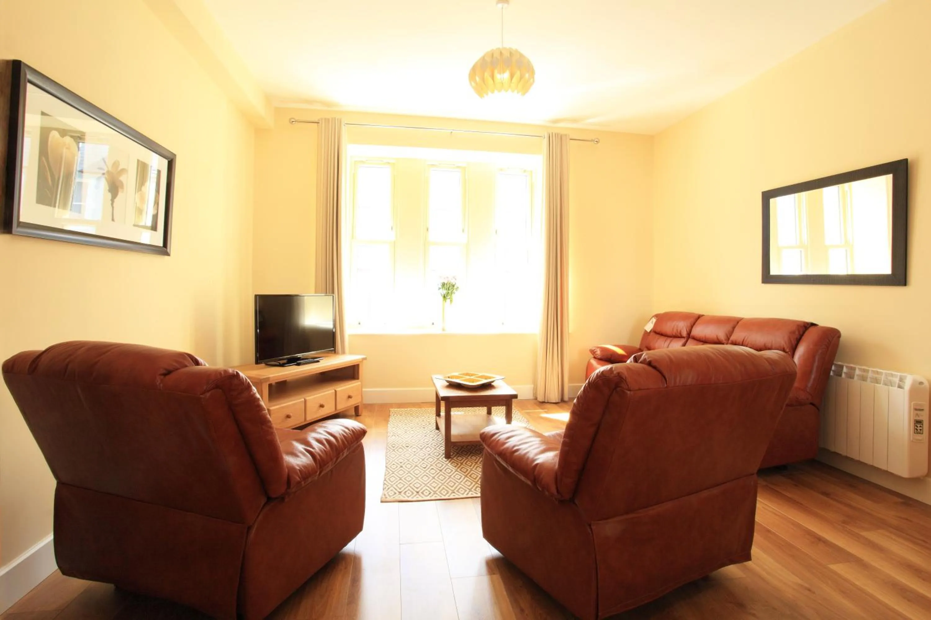 TV and multimedia in O'Donnabhain's