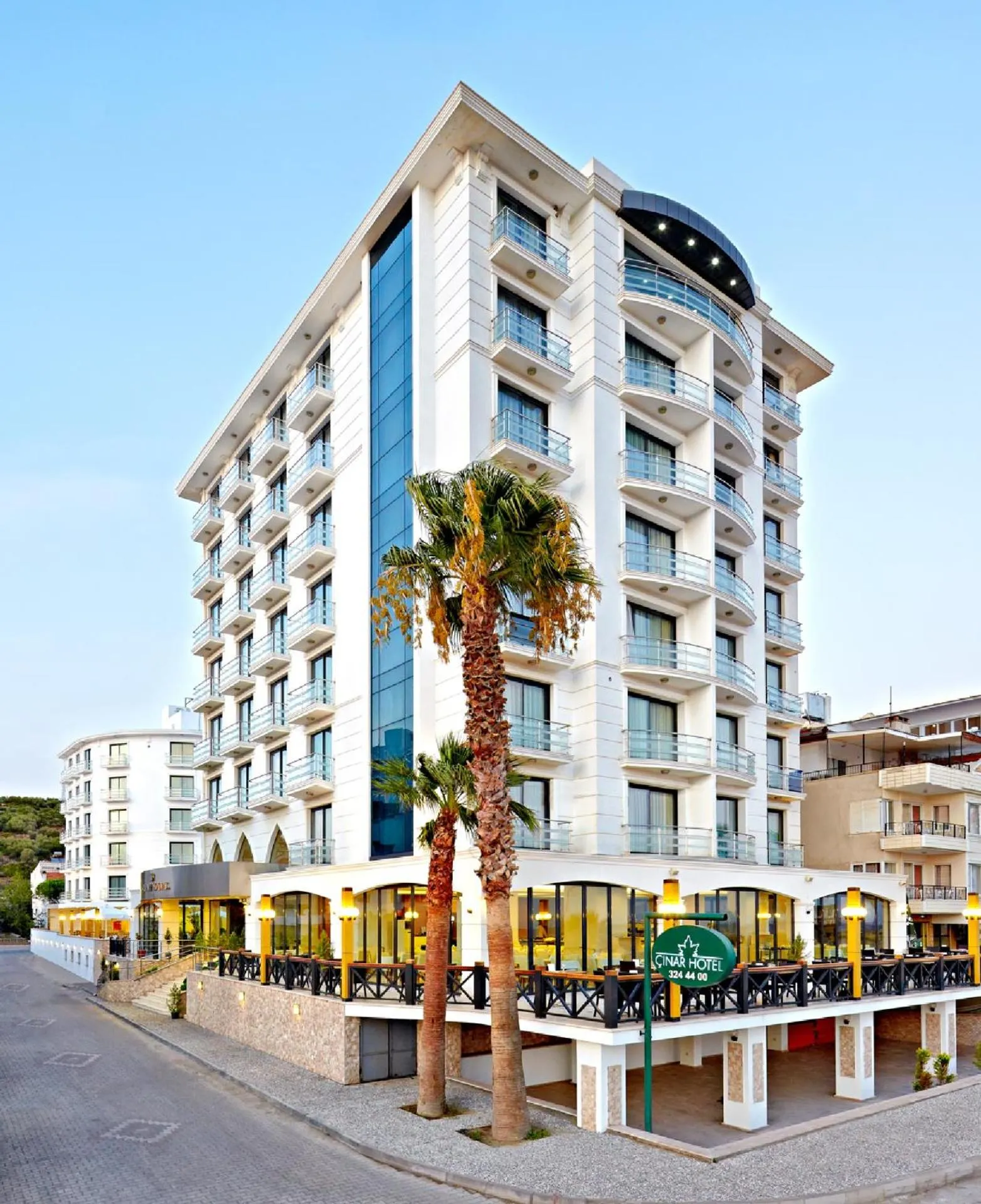 Property building in Ayvalik Cinar Hotel