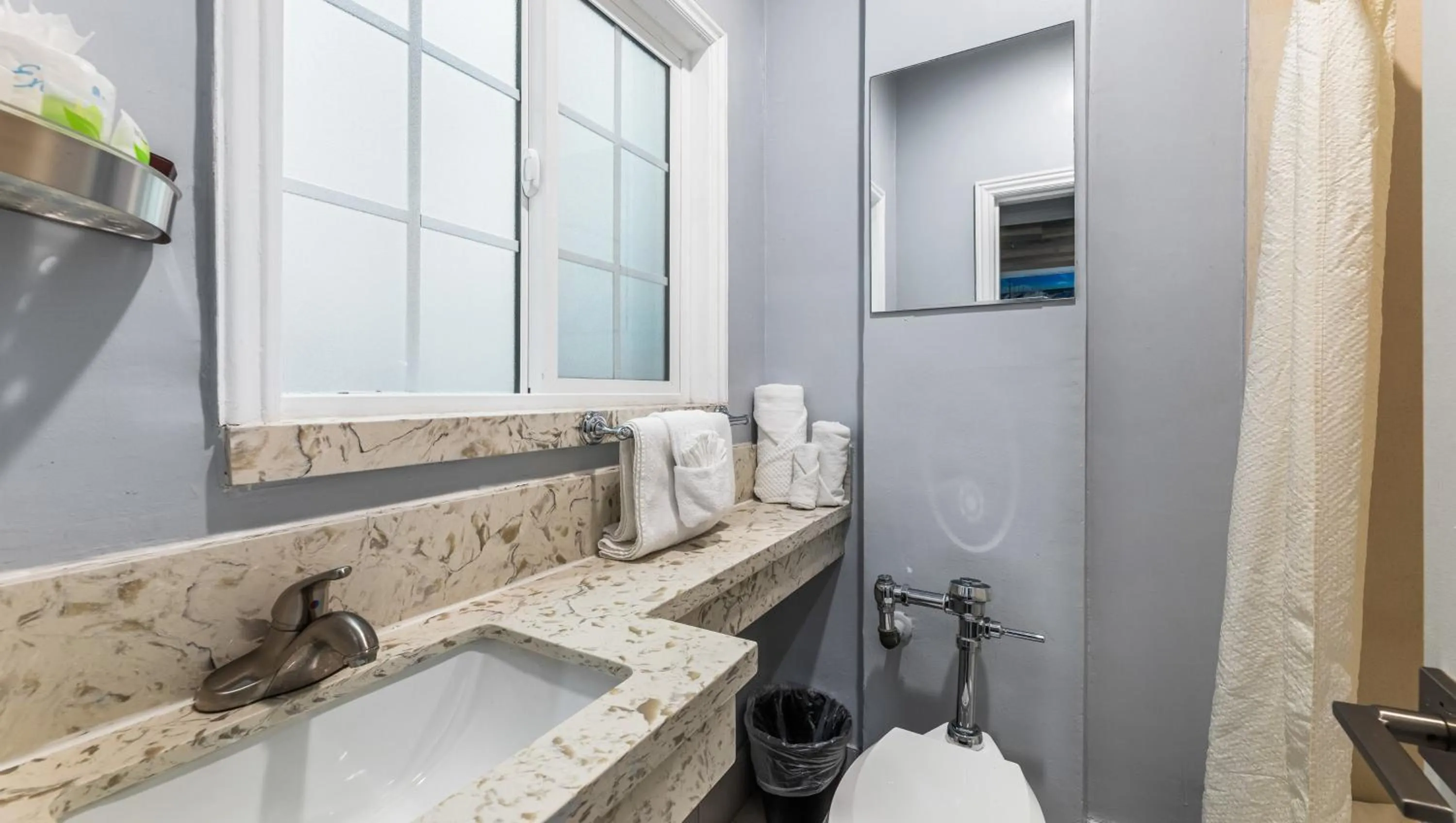 Bathroom in Greenleaf Hotel Long Beach Convention Center