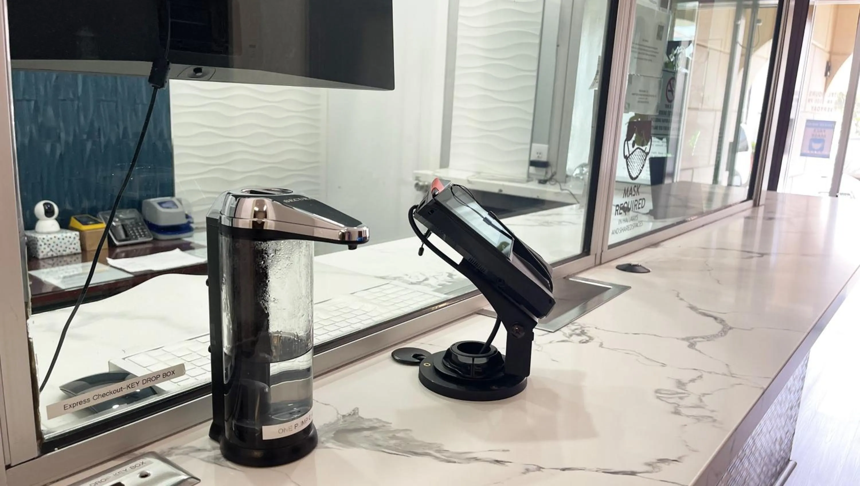 Lobby or reception in Greenleaf Hotel Long Beach Convention Center