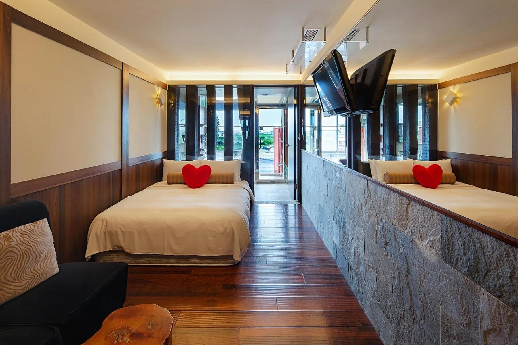 Photo of the whole room, Bed in Hotel Les Champs