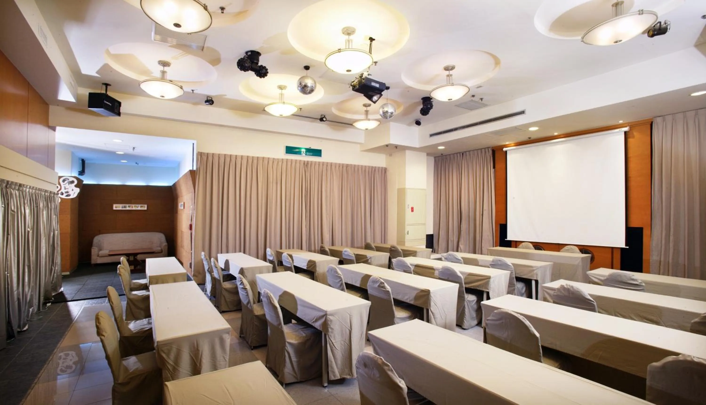 Meeting/conference room in Hotel Les Champs
