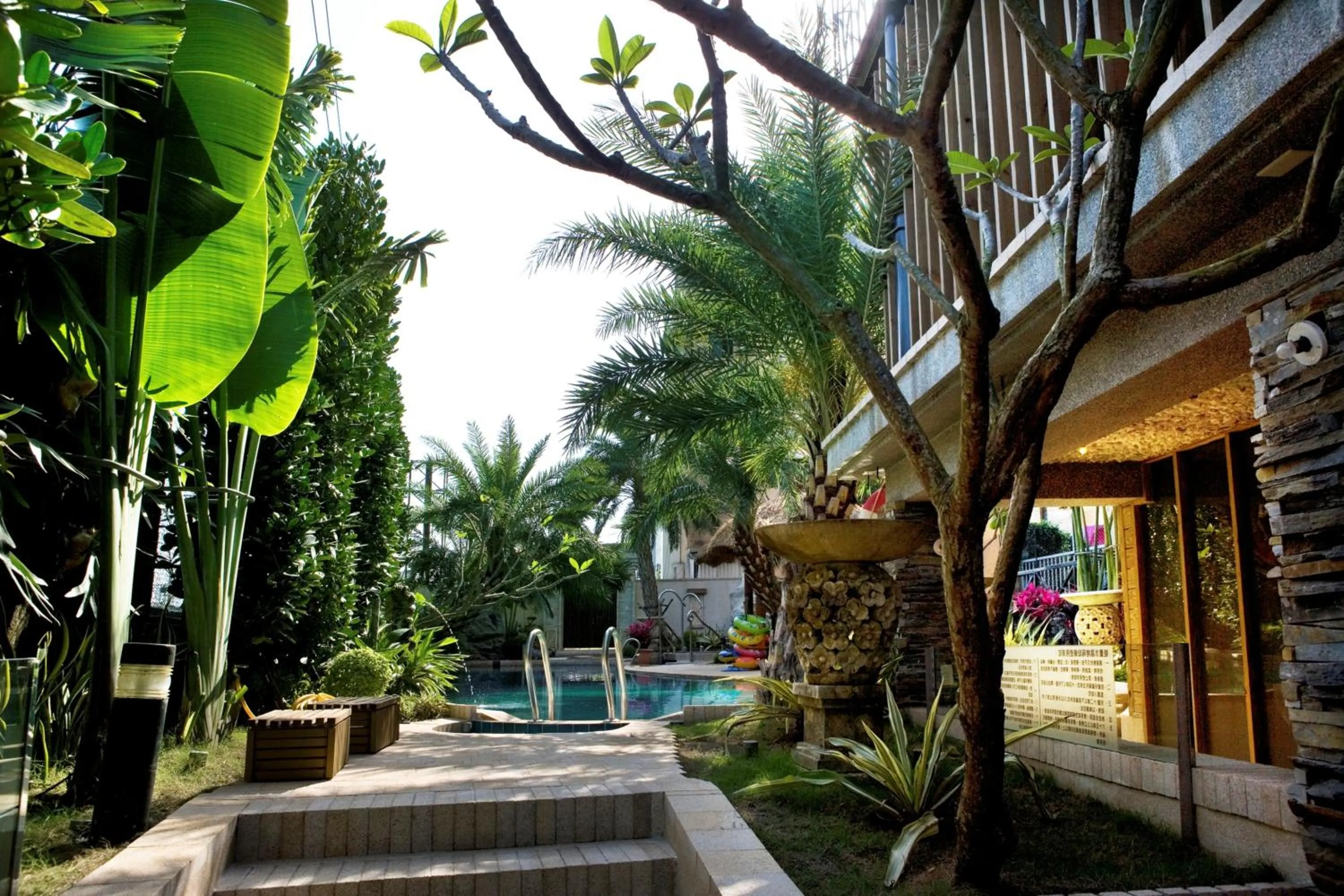 Garden in Hotel Les Champs