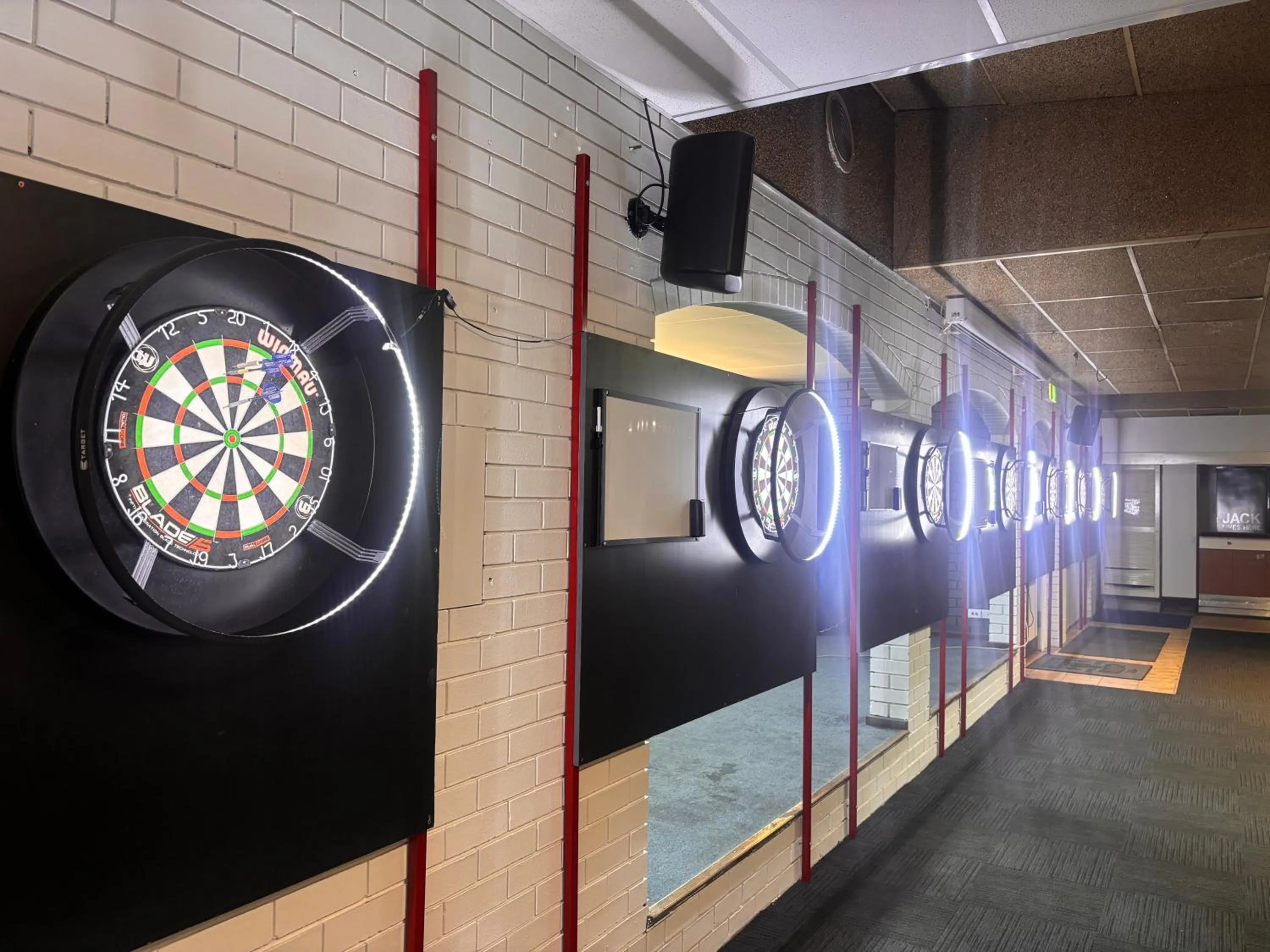 Darts in The Club Hotel Collie