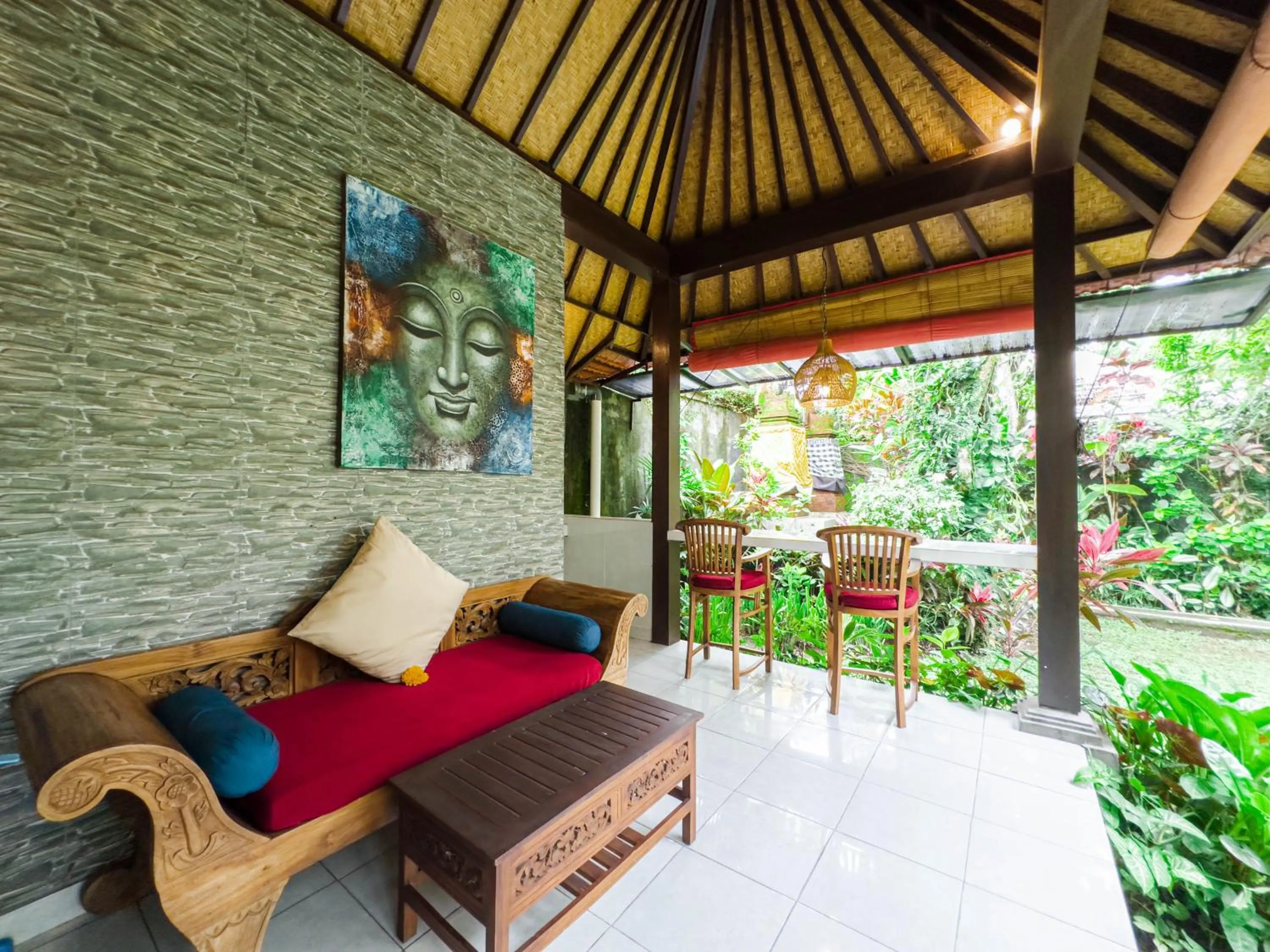 Seating area in Pukakoo Villas and Suite by Supala