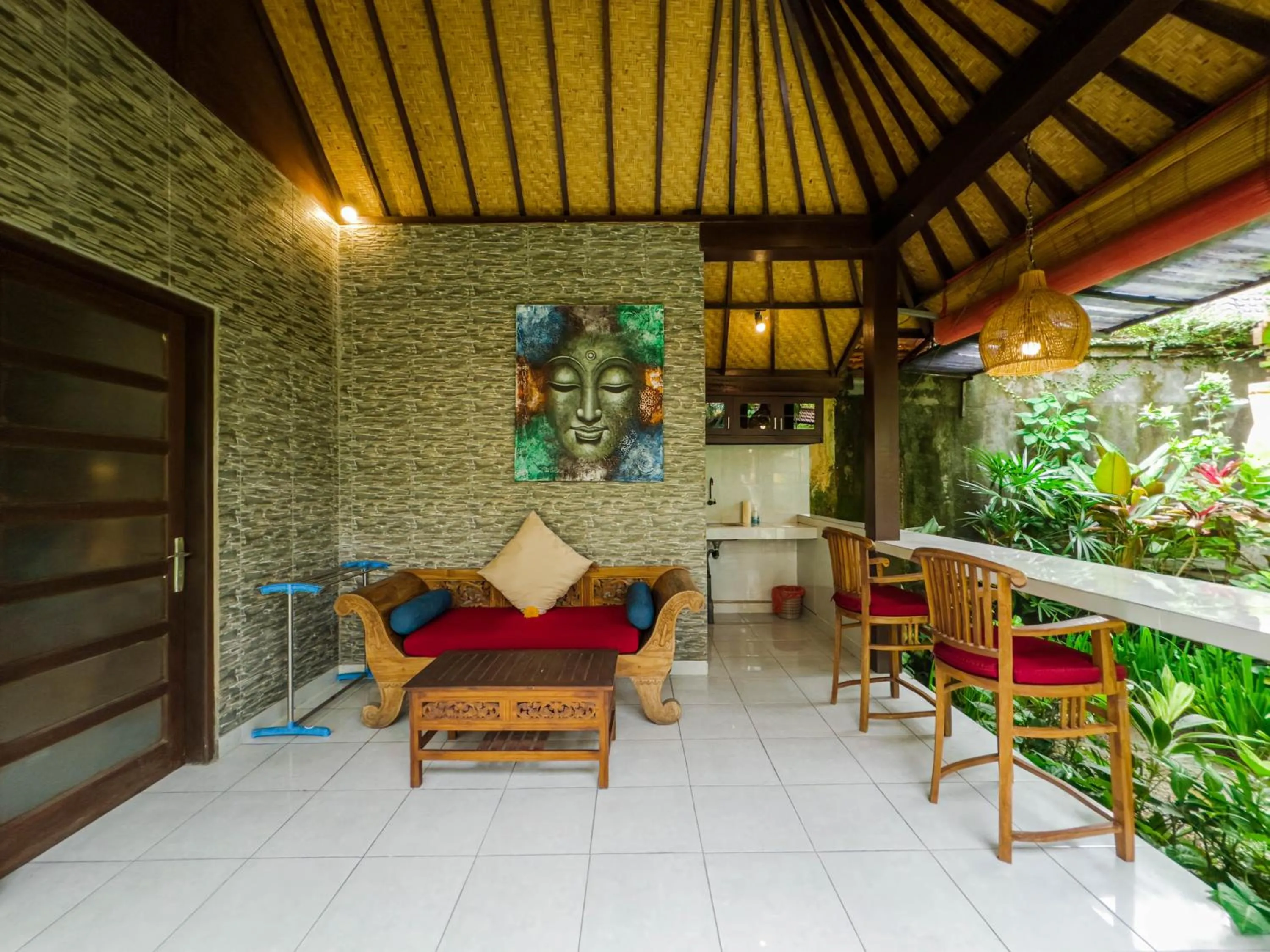 Seating area in Pukakoo Villas and Suite by Supala