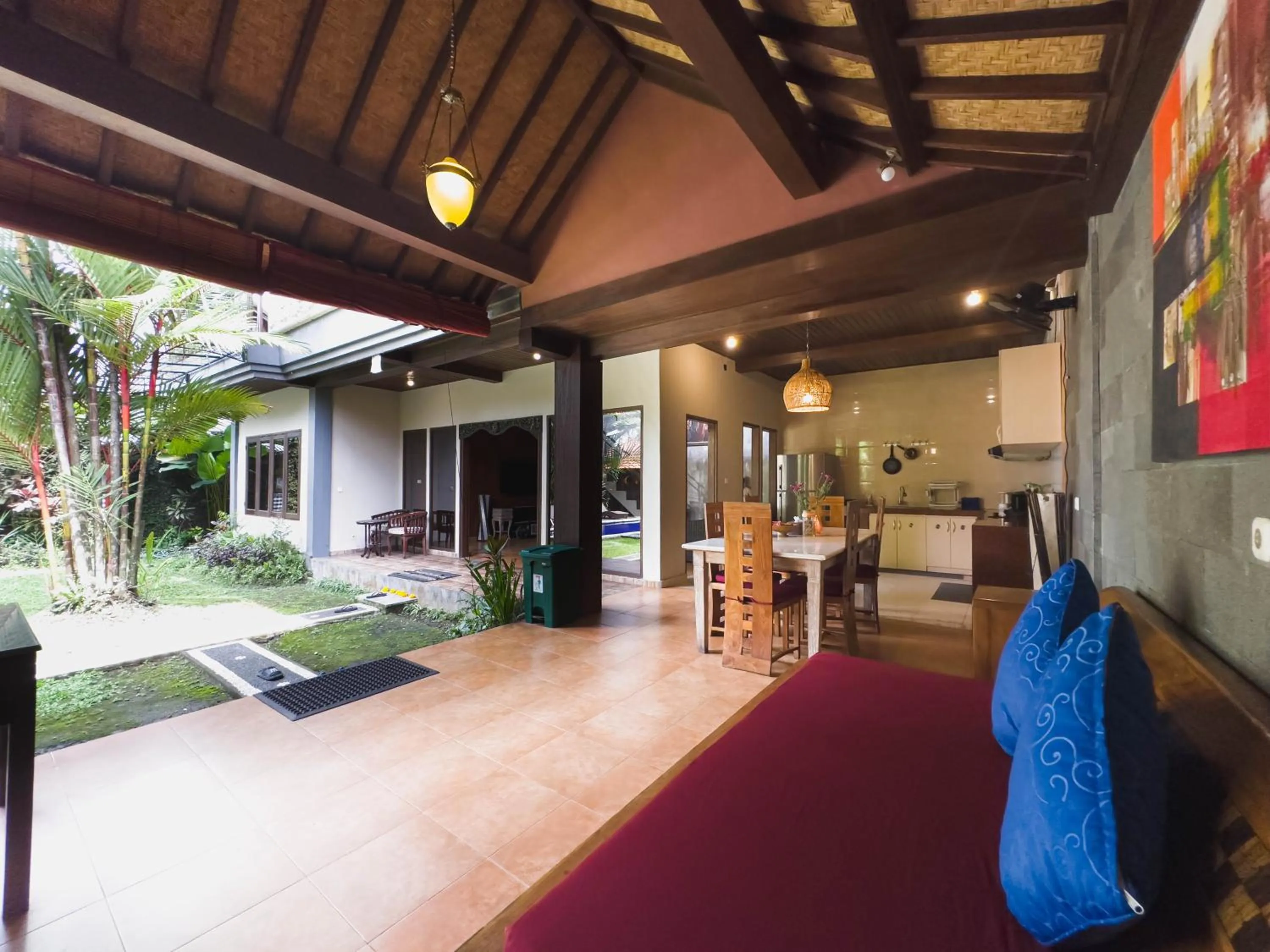 Kitchen or kitchenette in Pukakoo Villas and Suite by Supala