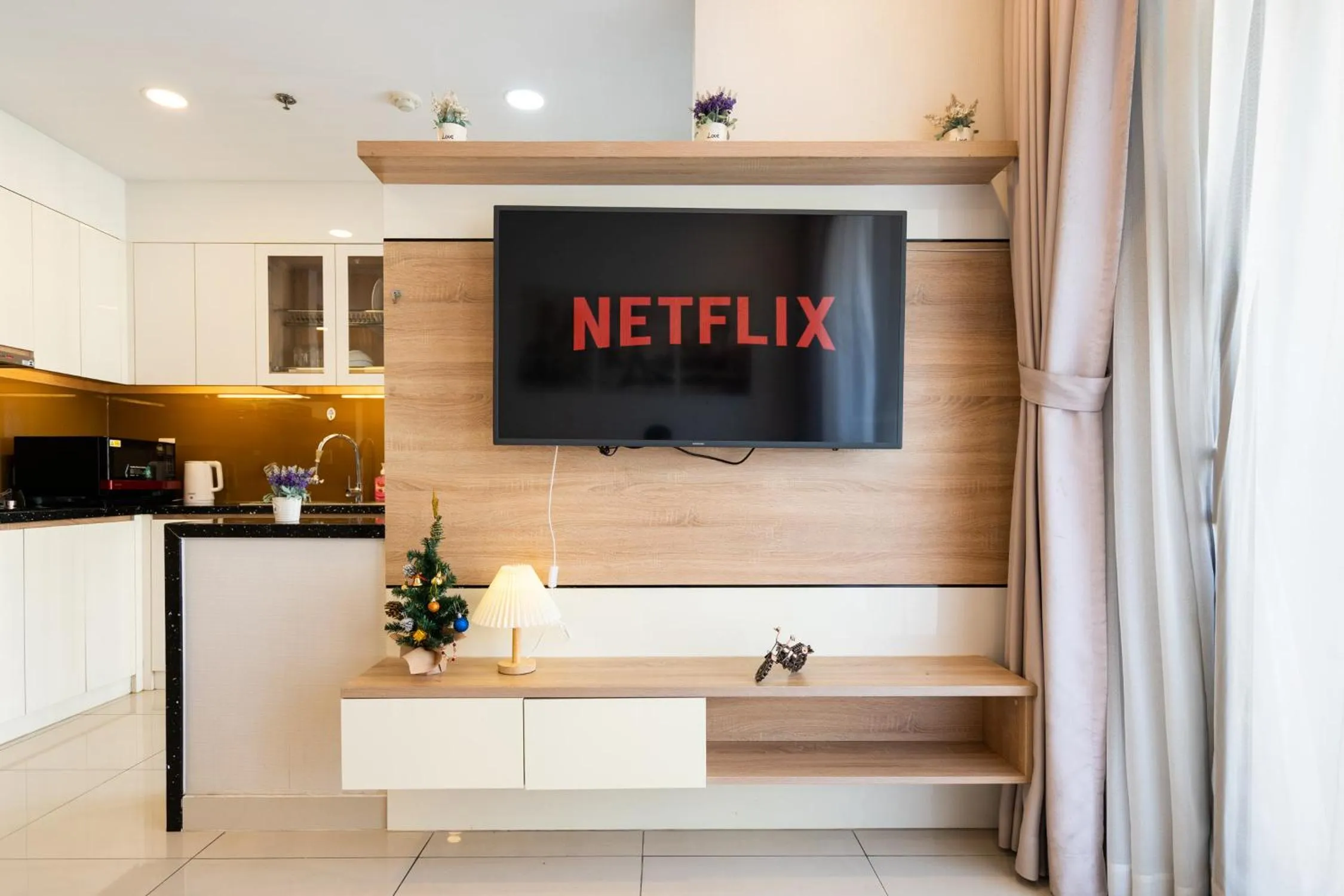 Infinity Pool Signature - Saigon Rivergate