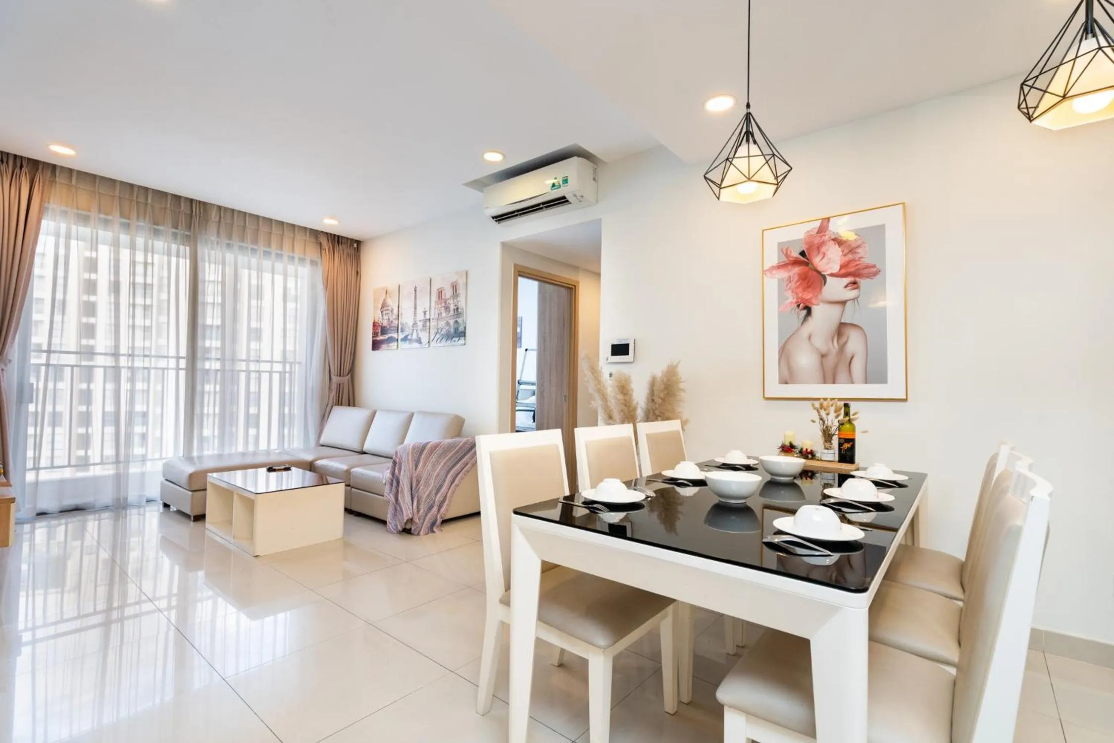 Infinity Pool Signature - Saigon Rivergate