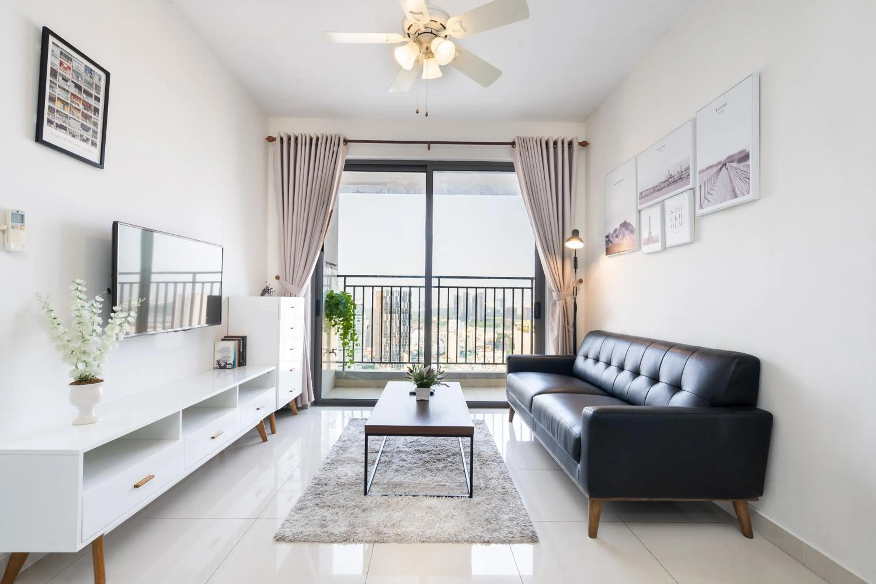 Infinity Pool Signature - Saigon Rivergate