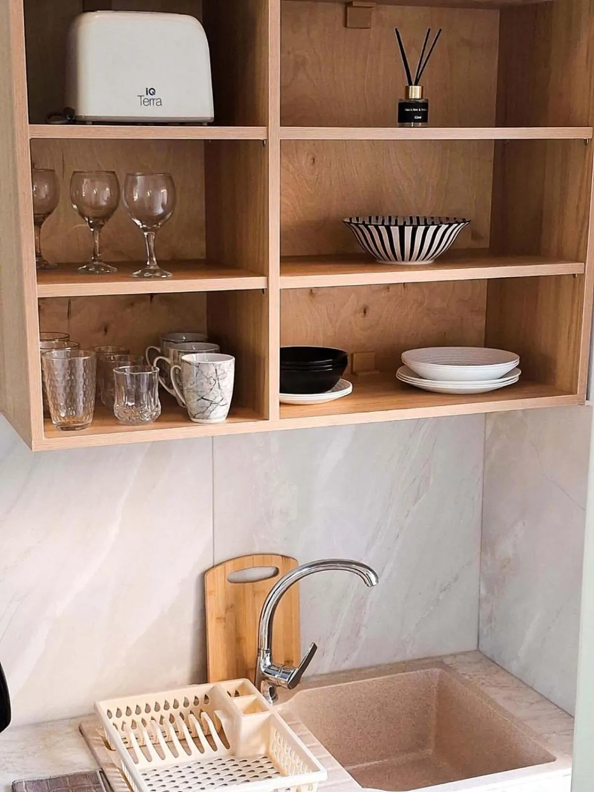 Valianos Studios - Luxury Apartment