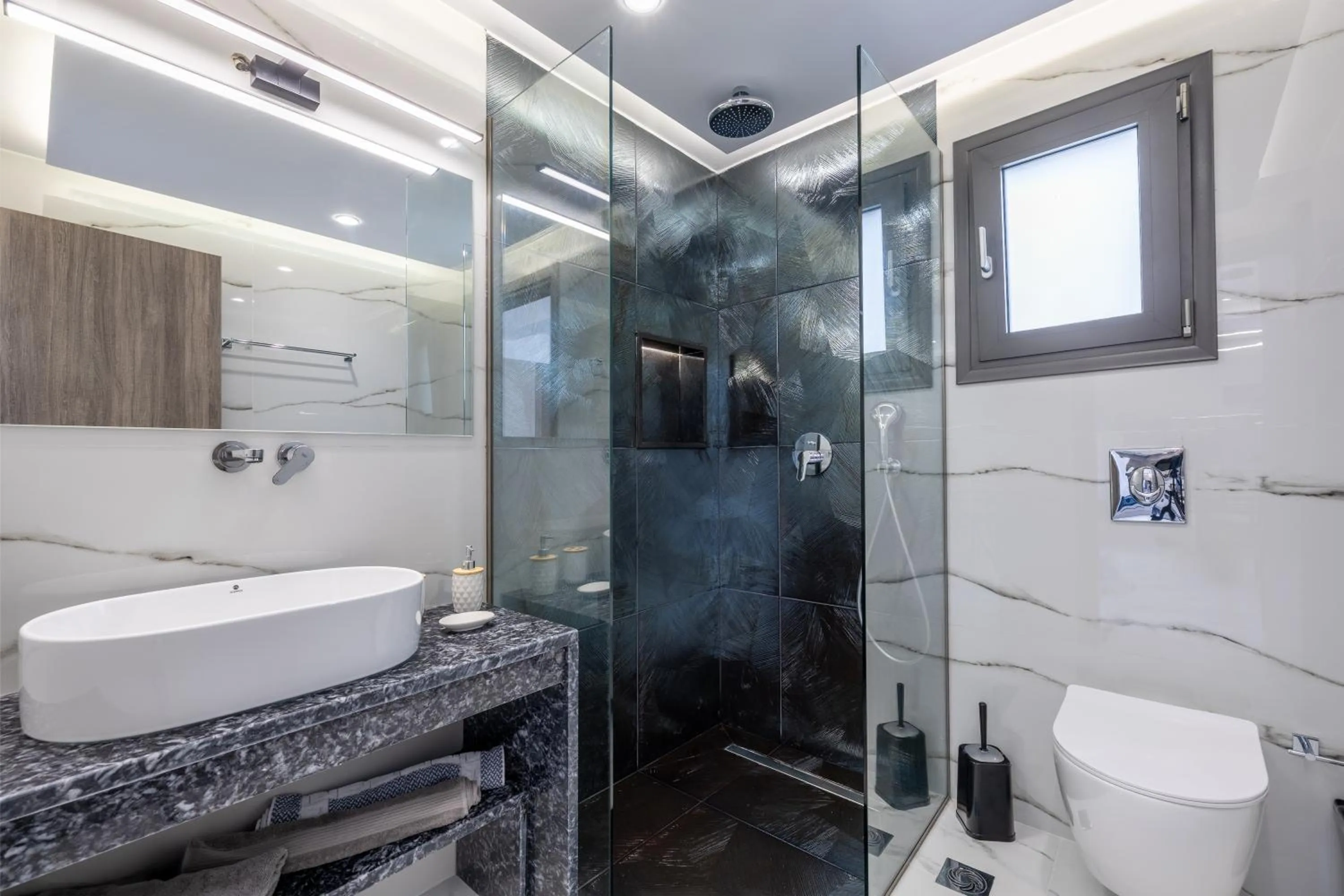 Valianos Studios - Apartments