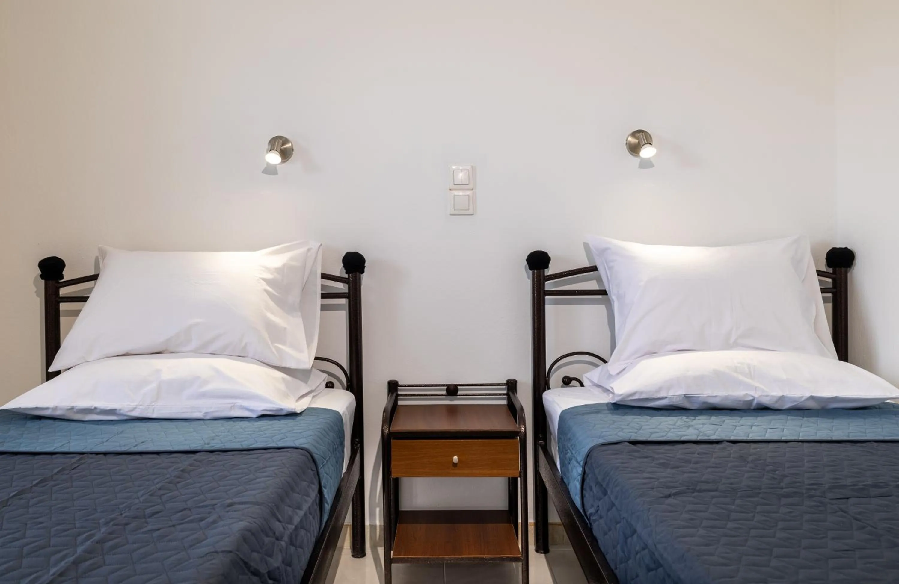 Bed in Valianos Studios - Apartments