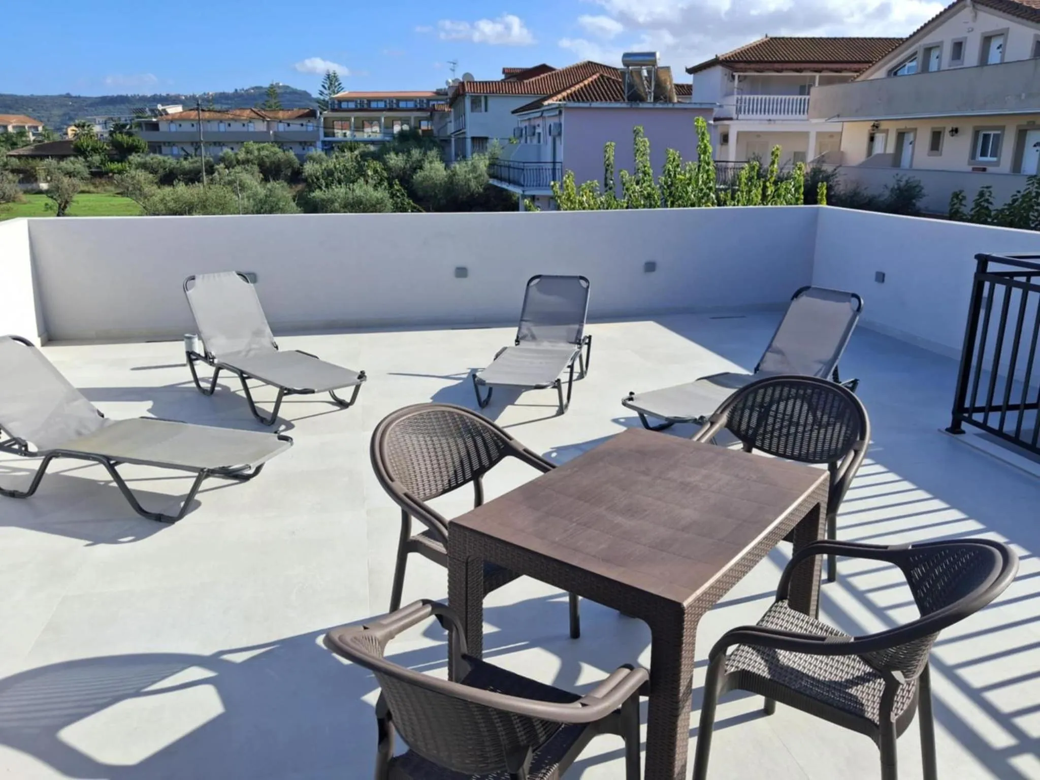 Valianos Studios - Apartments