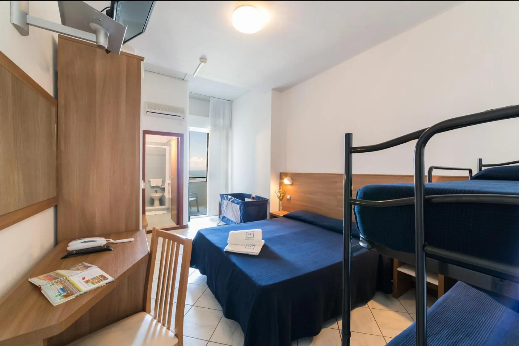 Photo of the whole room, Bed in Hotel Promenade