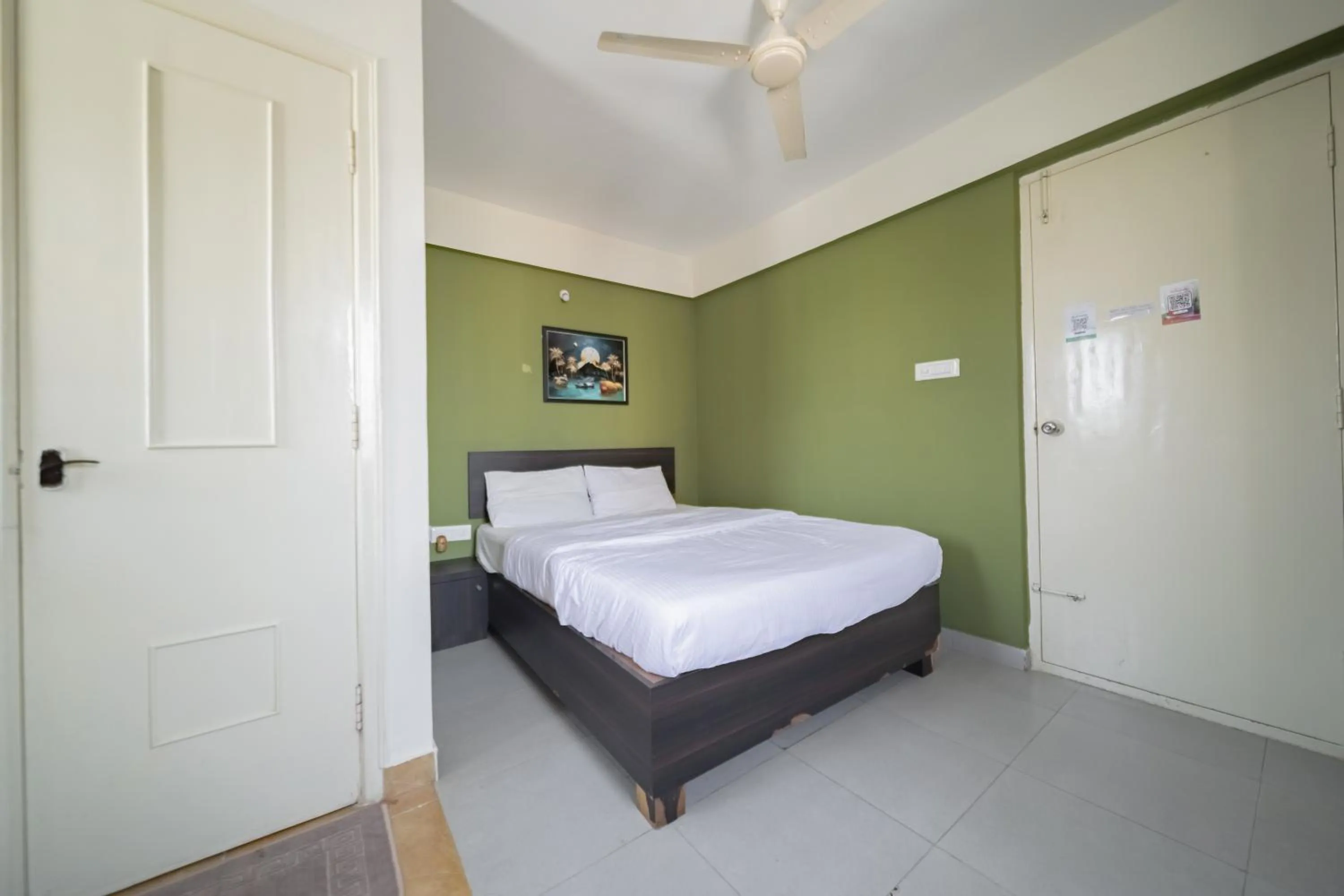 Bedroom, Bed in Stayhome Classic