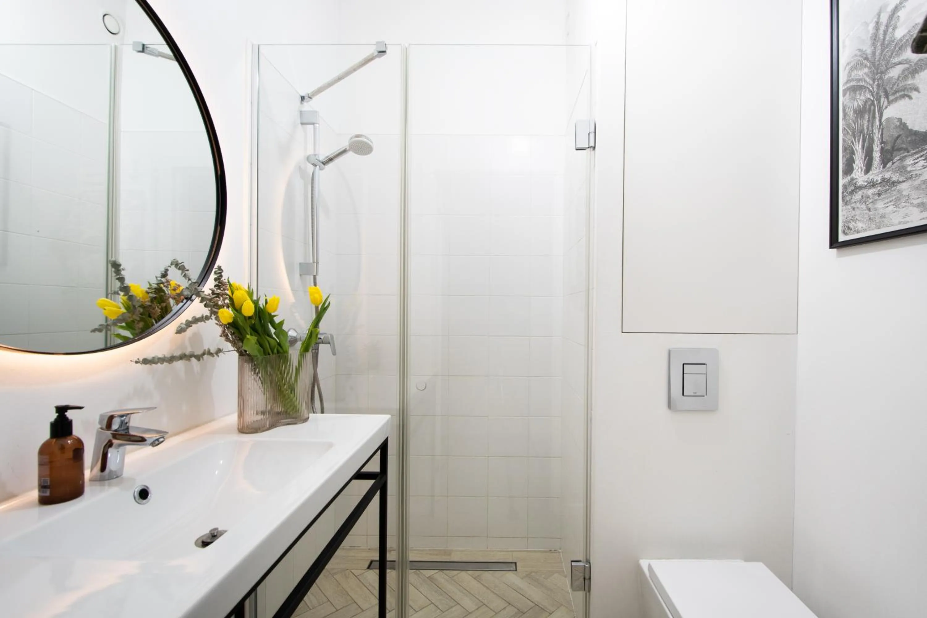 Bathroom in Aparthotel Pawia Deluxe- 10 min to center