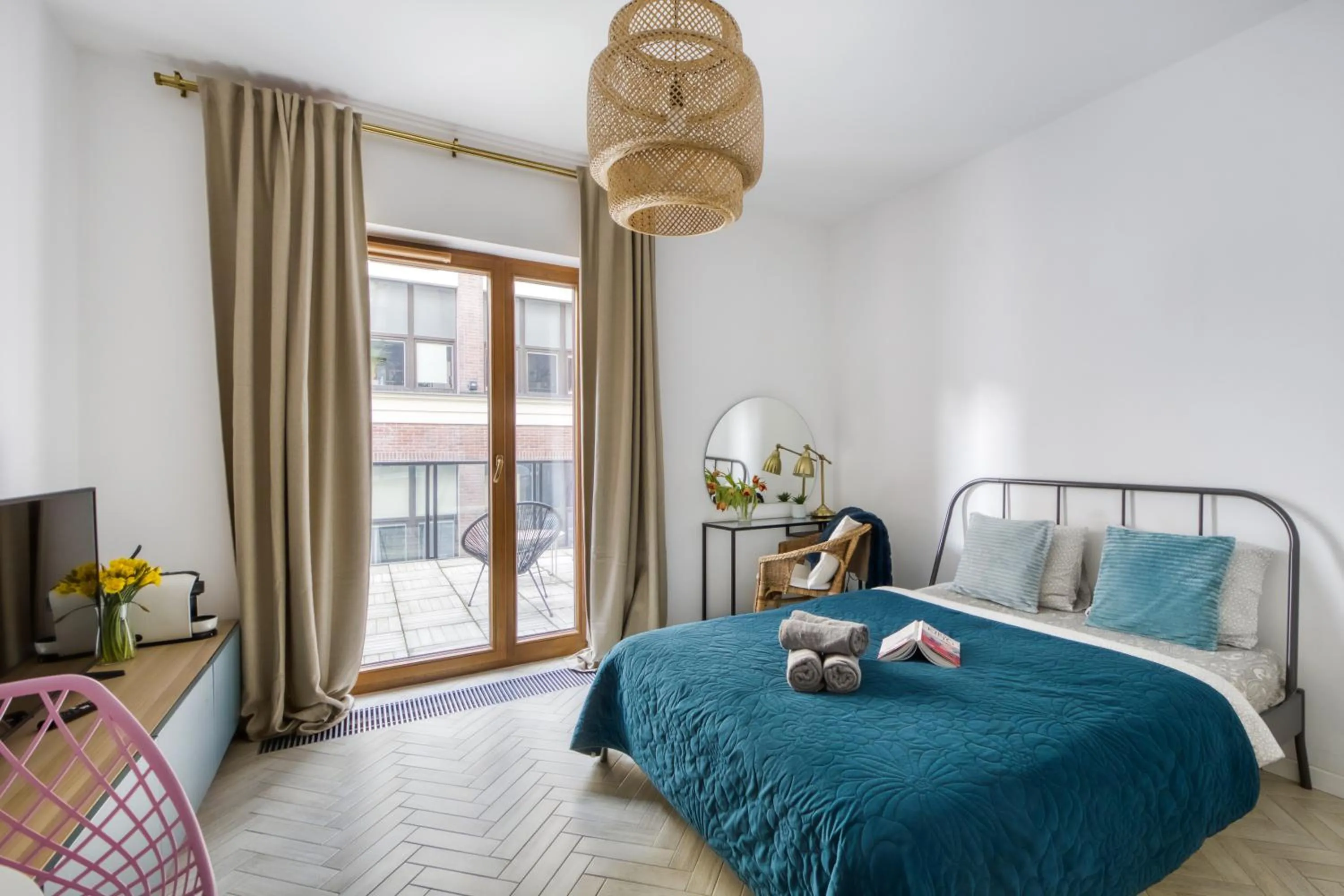 Bedroom, Bed in Aparthotel Pawia Deluxe- 10 min to center