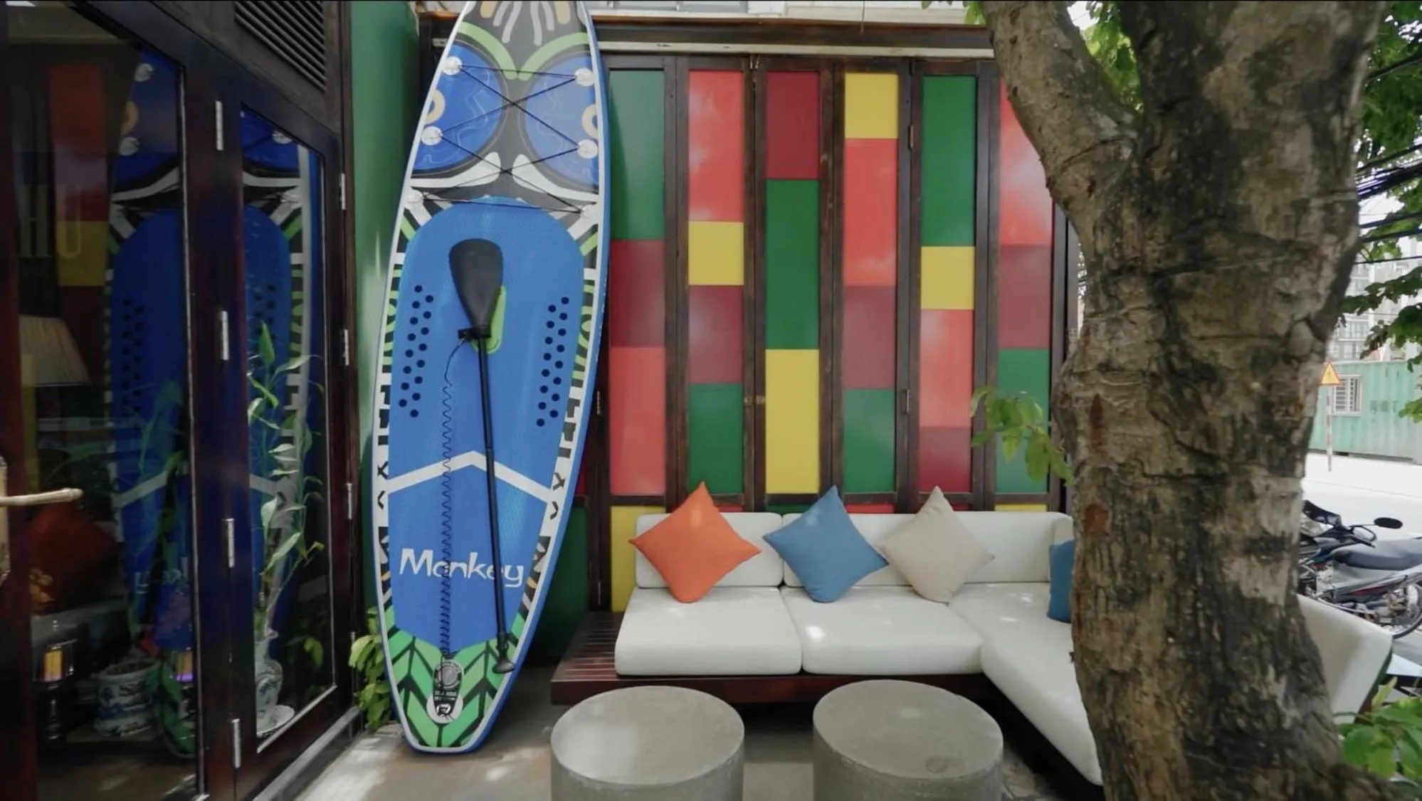 Restaurant/places to eat in Chu Hotel