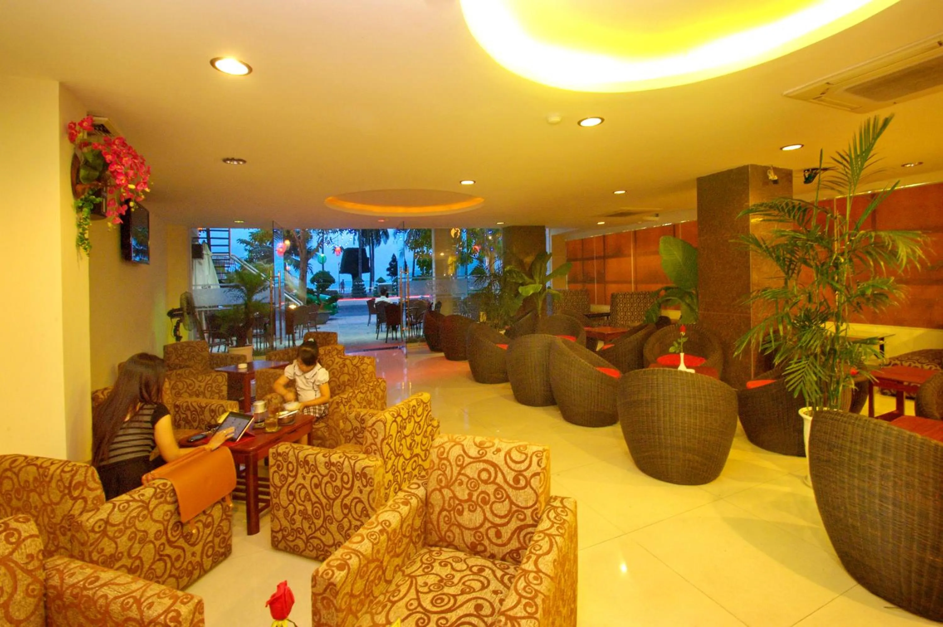Lounge or bar in Luxury Nha Trang Hotel