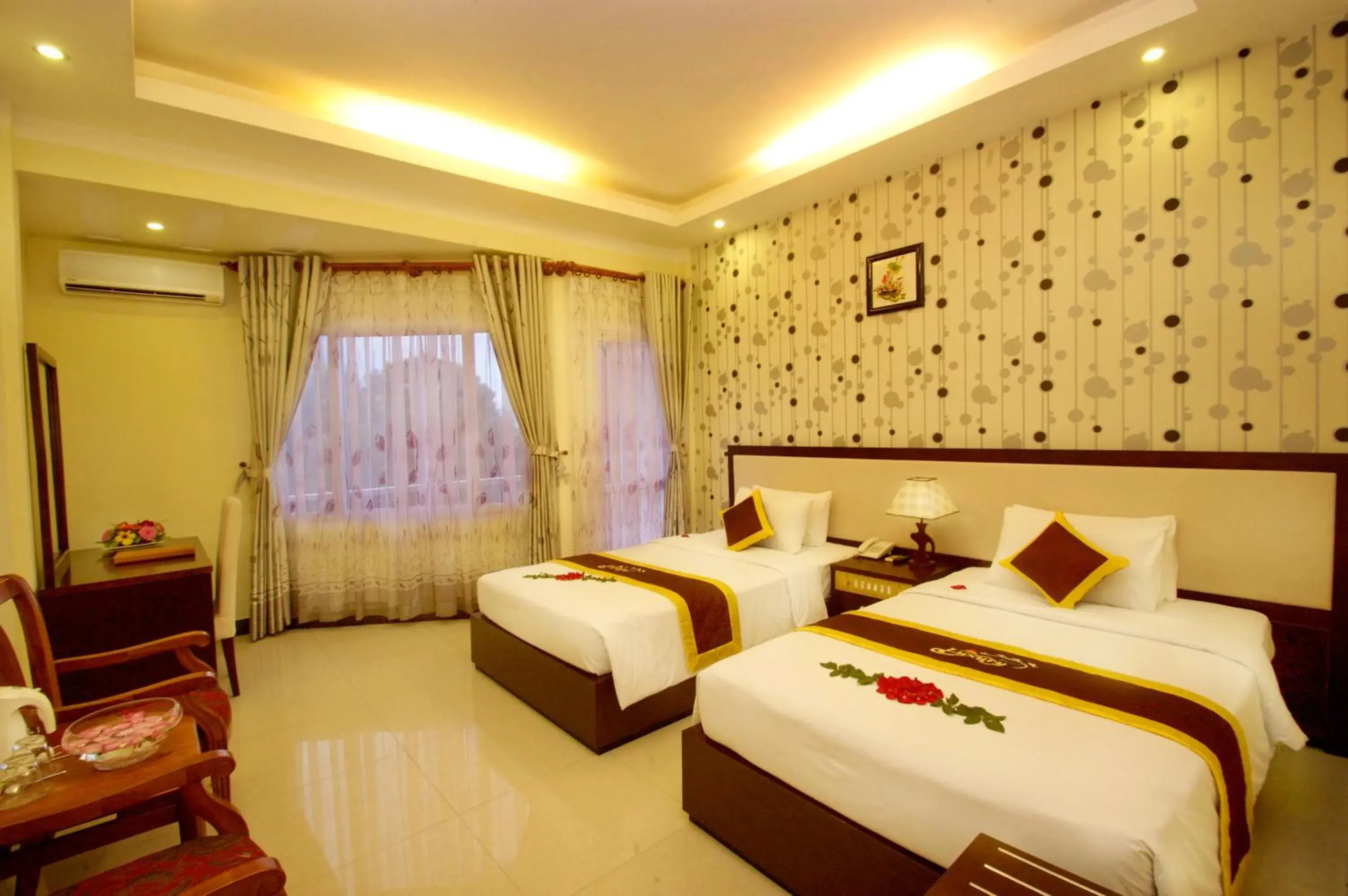 Deluxe Double or Twin Room - single occupancy in Luxury Nha Trang Hotel Deluxe Double or Twin Room - single occupancy in Luxury Nha Trang Hotel