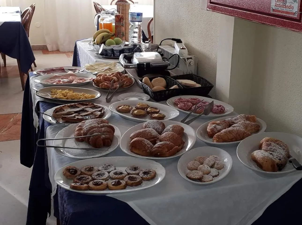 Food and drinks in Hotel Laurin